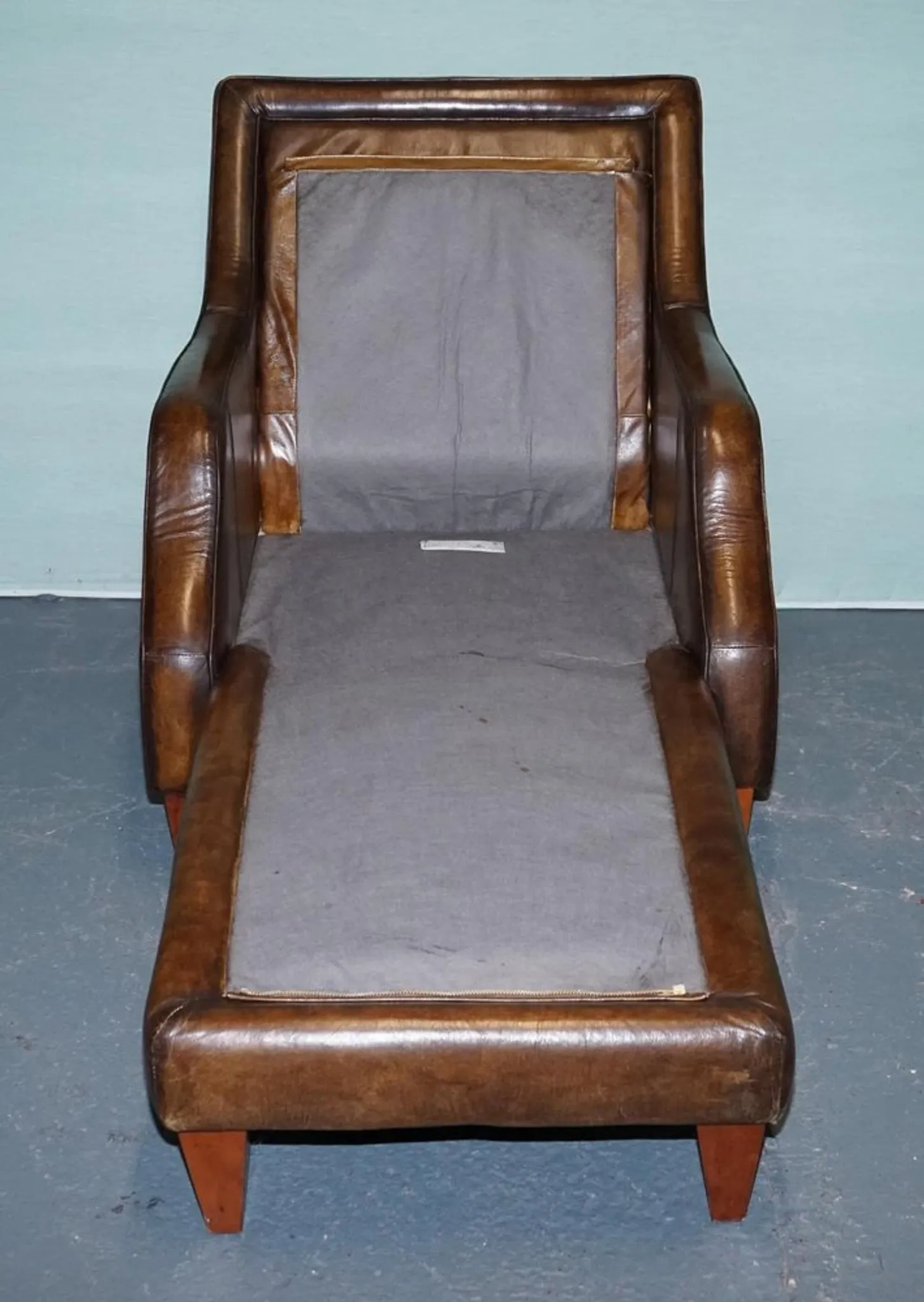 Chaise Longue en Cuir Teint à la Main