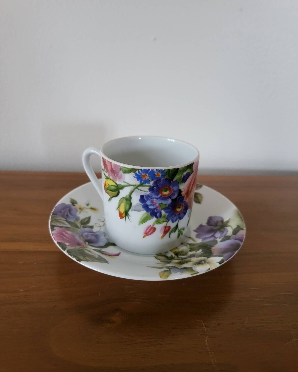 Porcelain Coffee Cup Bill Goldsmith Limoges "Victoria"