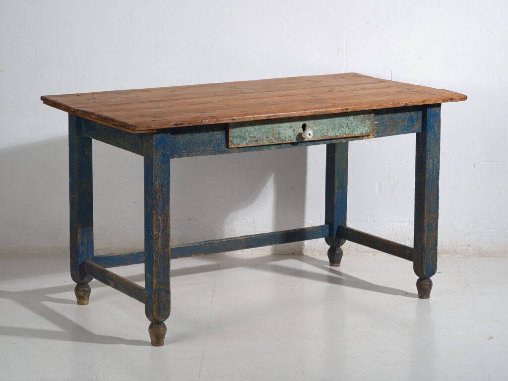 Rustic pine work table – Central Europe, circa 1900