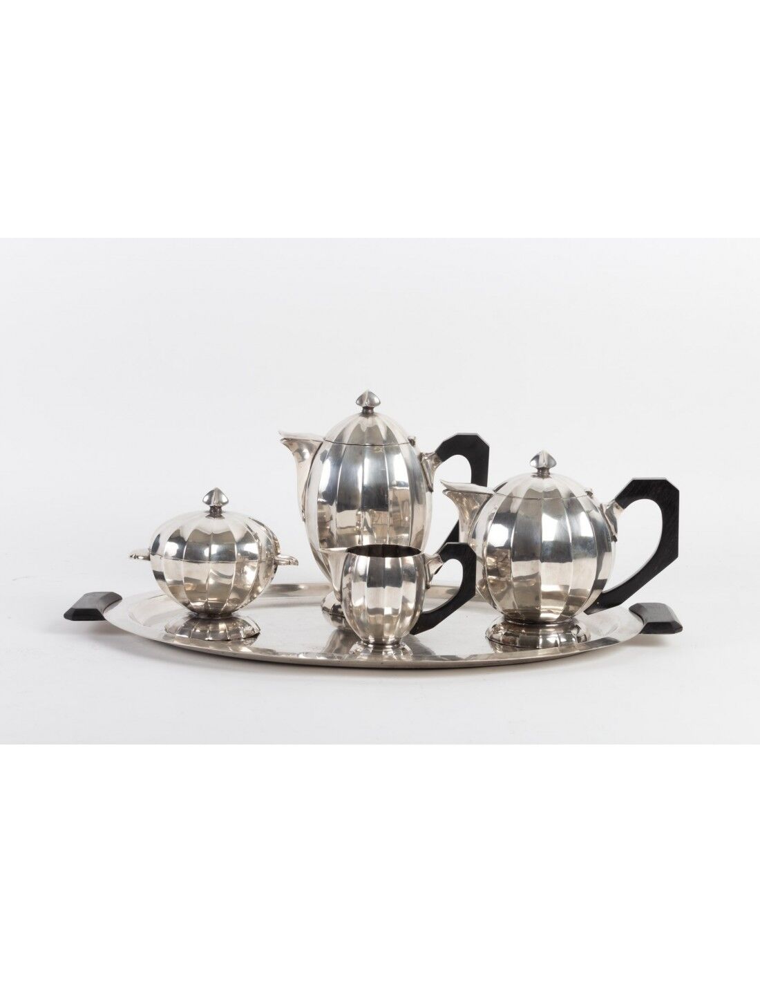 Set of 5 pieces, coffee maker, theière, milk pot, sugar bowl, tray, silver metal