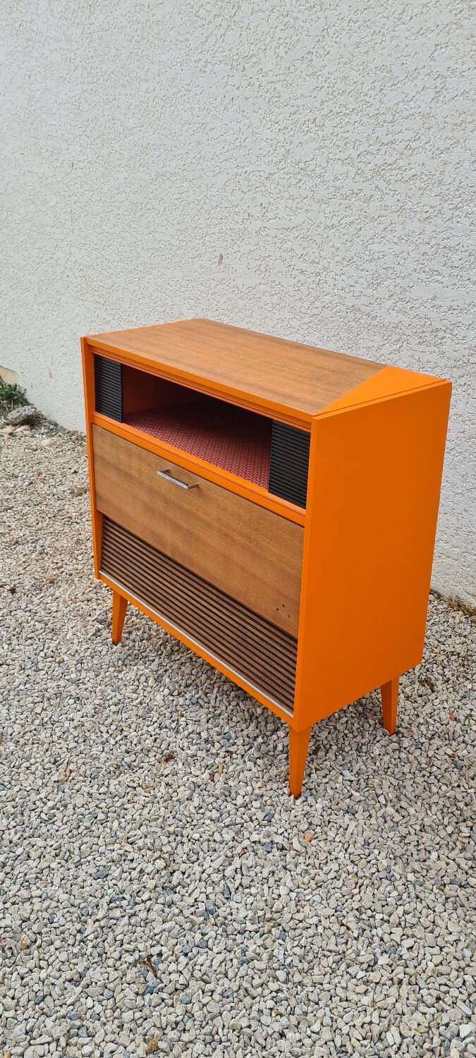 Hi-fi unit redesigned into storage unit