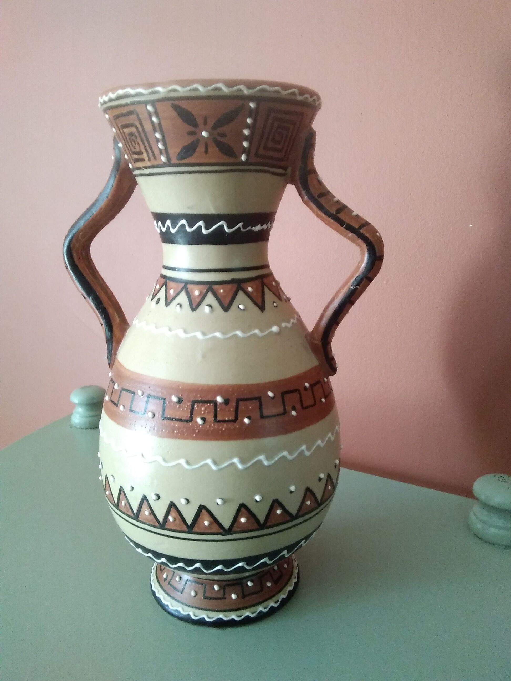 Amphora vase Deruta