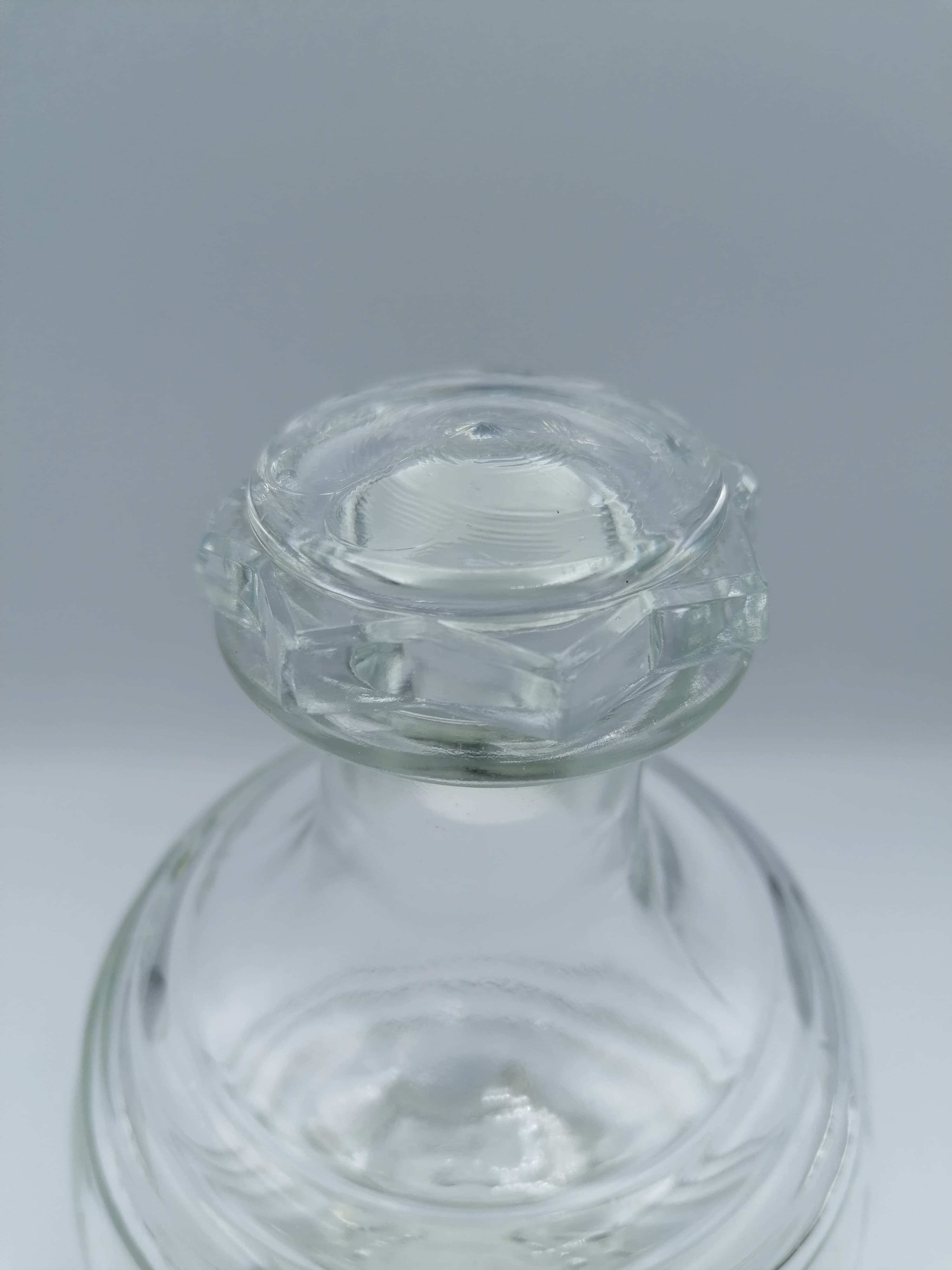 Vintage liquor service