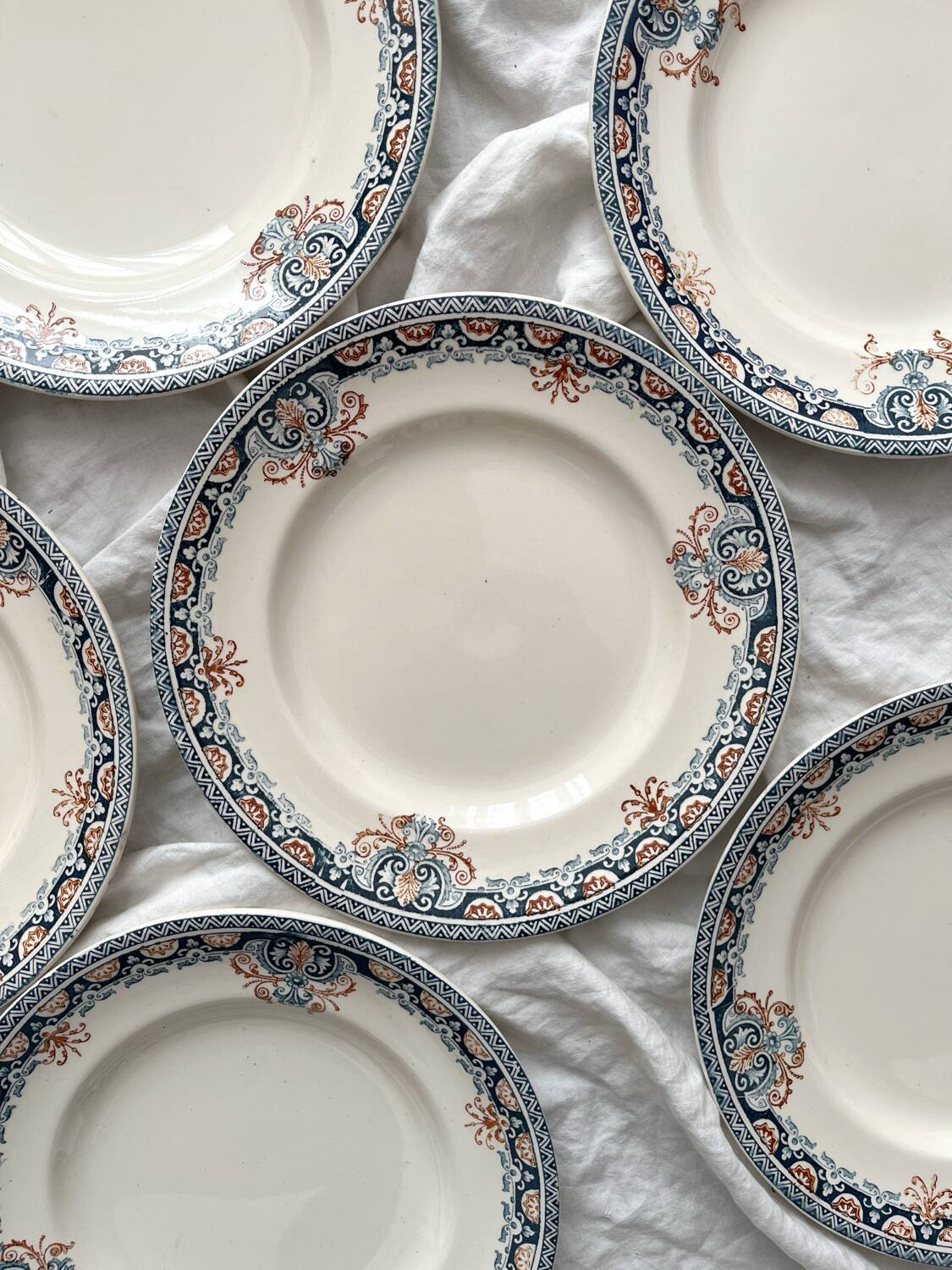 6 ironstone dinner plates “Diderot” Longwy