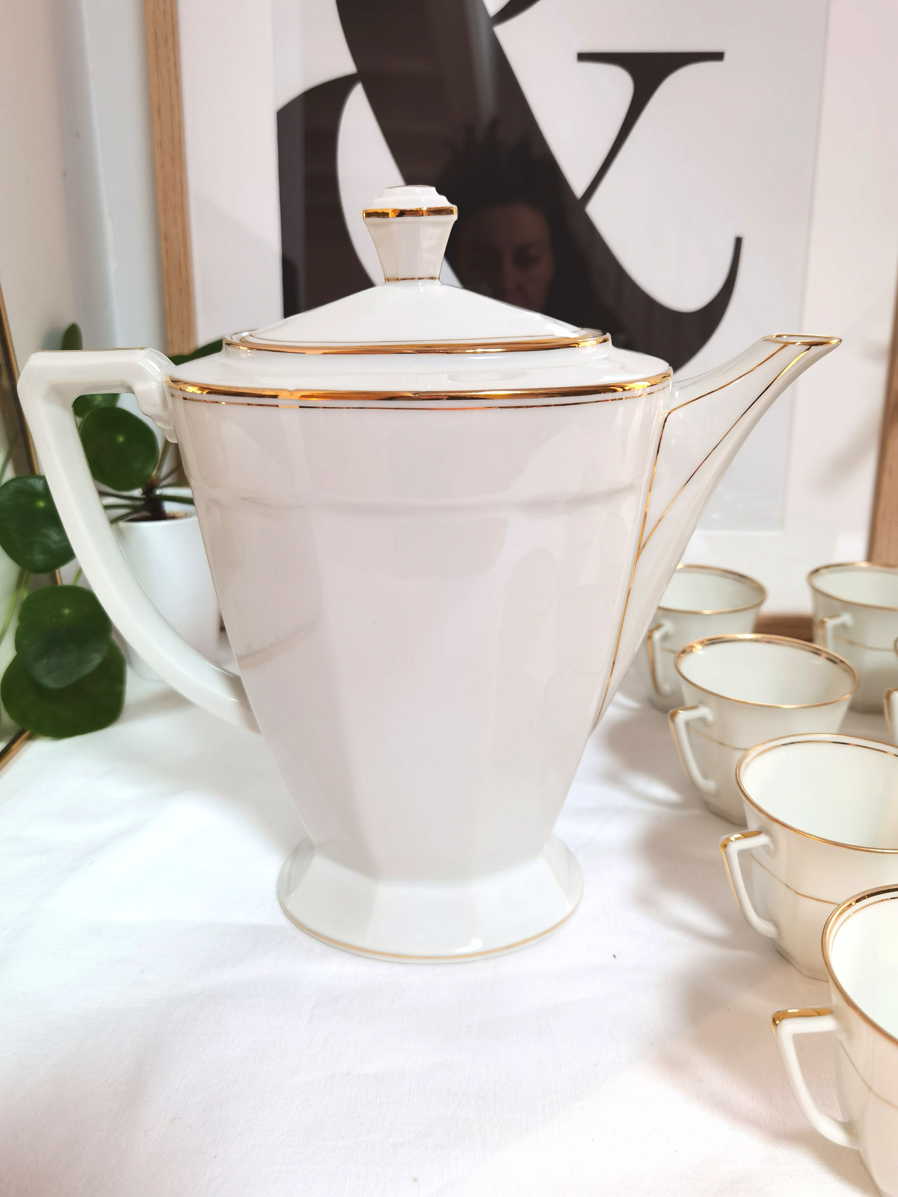 Art Deco porcelain coffee service