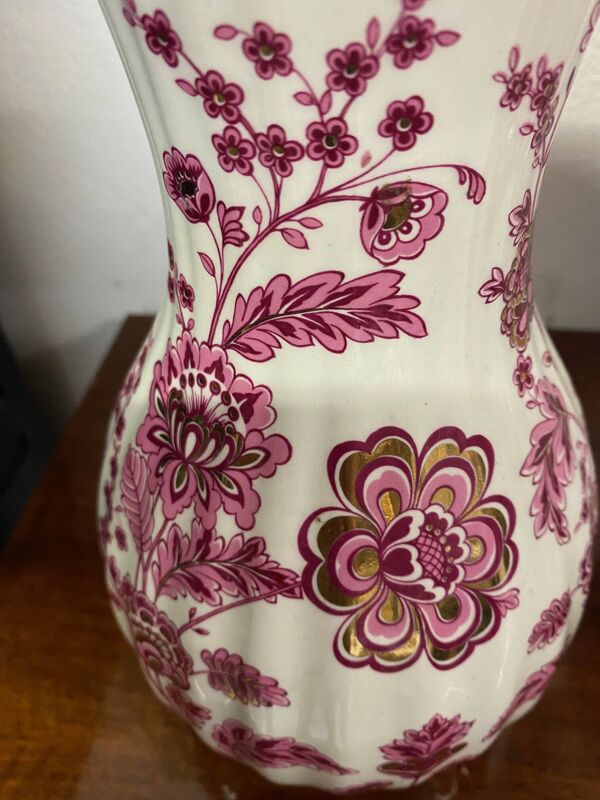 Paire de vases motif chinois rose porcelaine italienne annees 70 signes fg