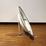 Hollow plate, insect and strawberry décor, Manufacture Choisy the King, Iron Land, H Boulenger - Co.