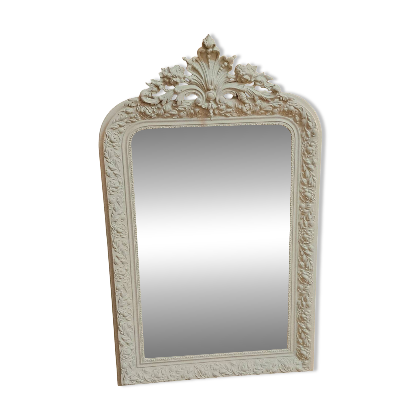 Louis Philippe mirror with patinated cartouche