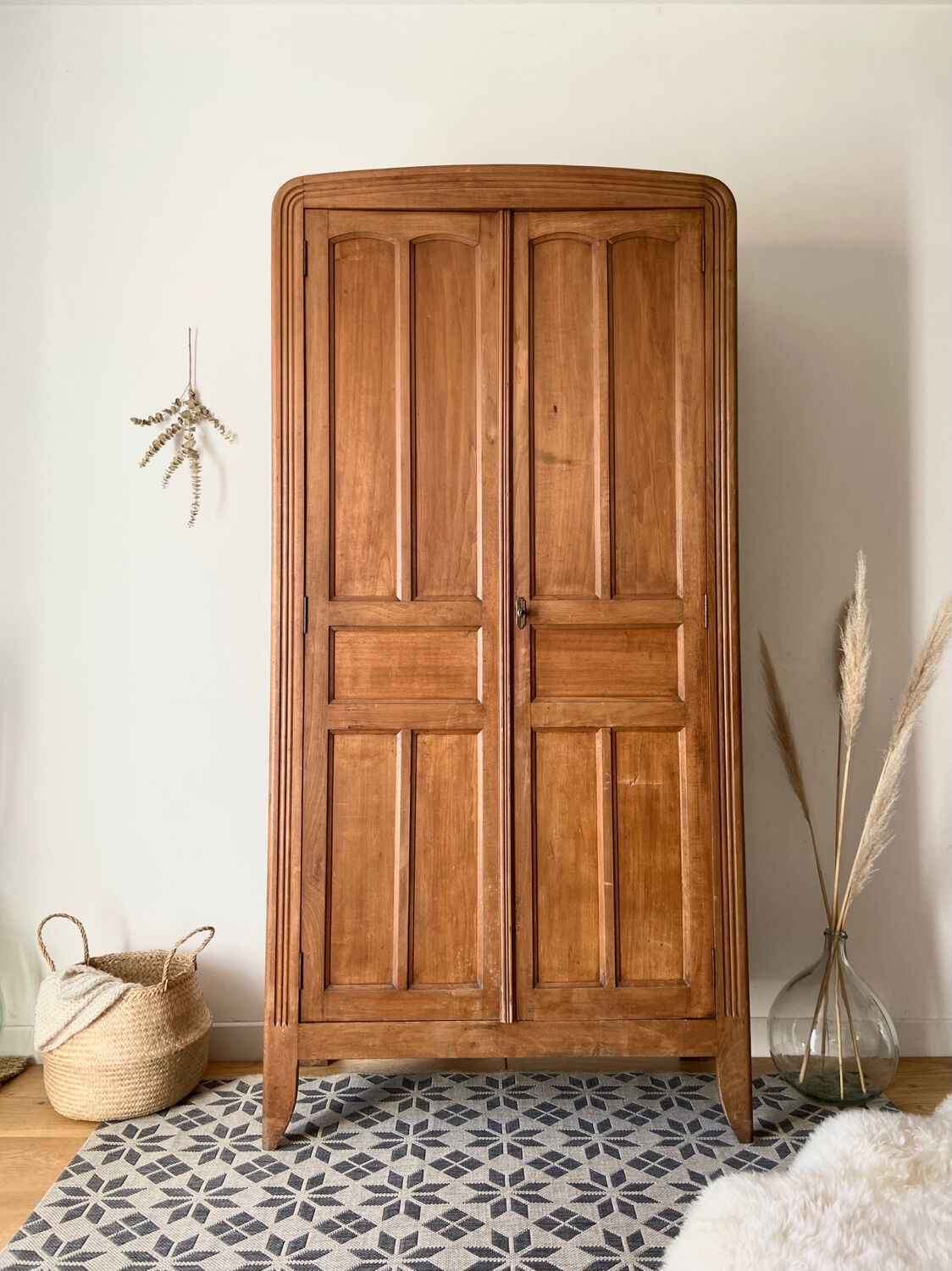 Armoire parisienne