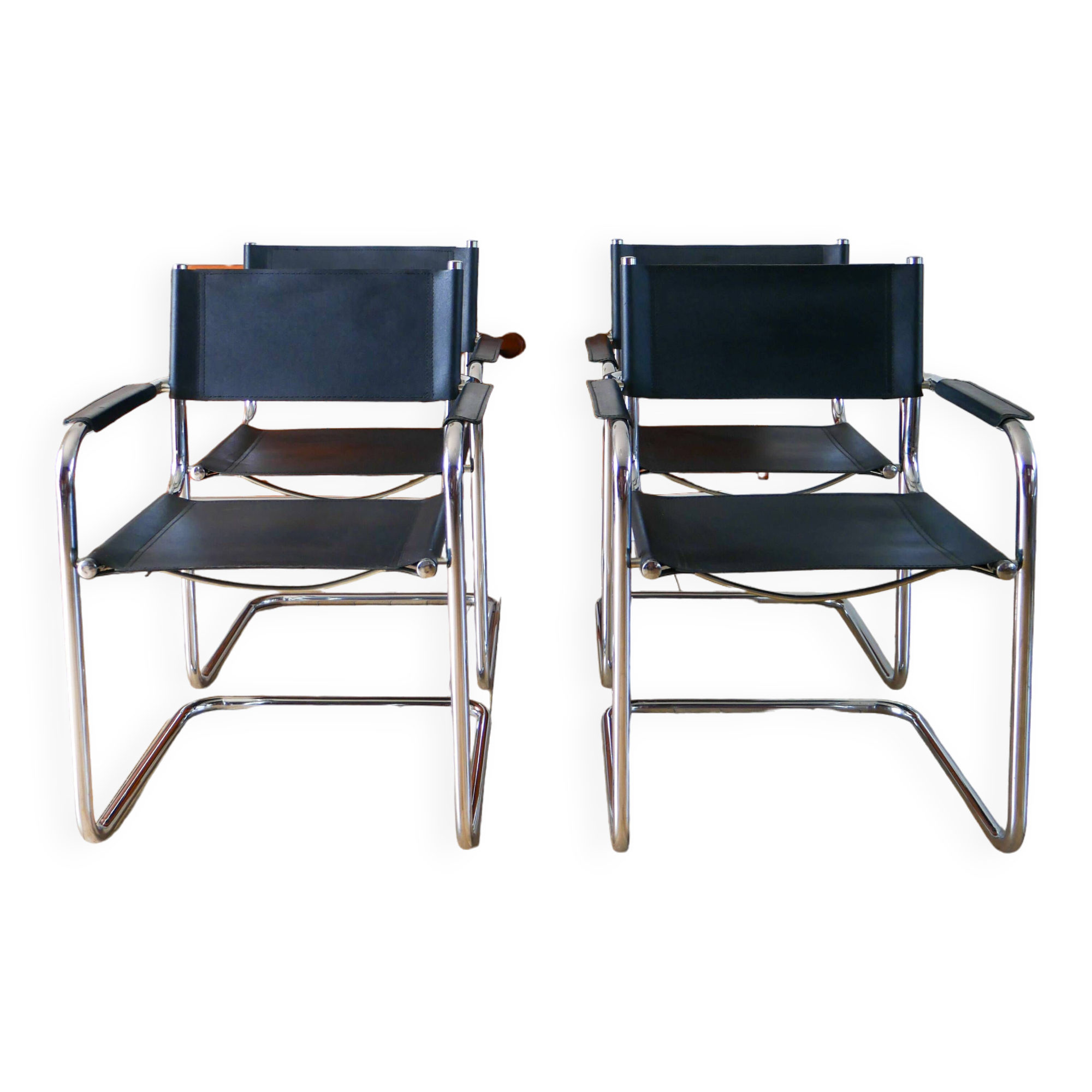 Ensemble de 4 fauteuils tubulaires en croute de cuir Cantilever chrome et Noir, dans le goût de Mart Stam, 1970