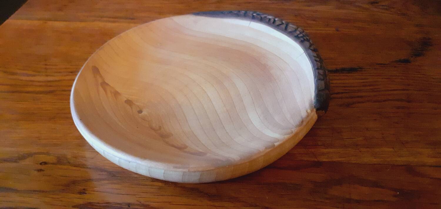 Ceramic pocket emptier with wood motif by GranJean Jourdan Vallauris