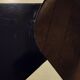 Table basse tripode en formica
