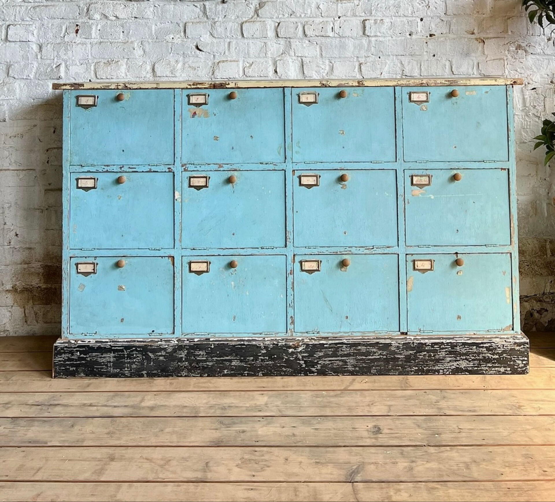 Old workshop cabinet with flaps, original patina.