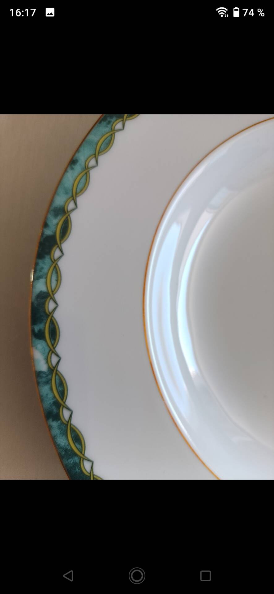 8 deep plates signed Pierre Cardin