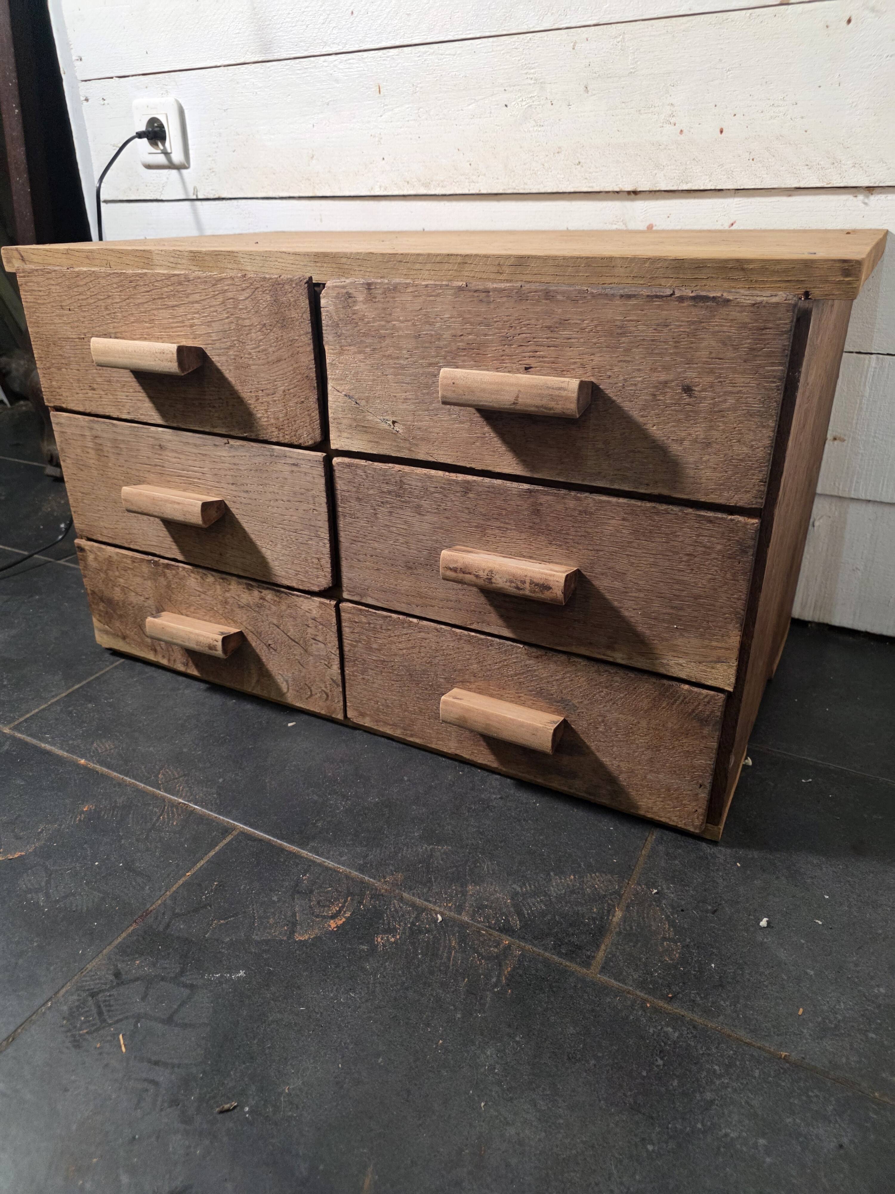 Antique workshop furniture with 6 drawers