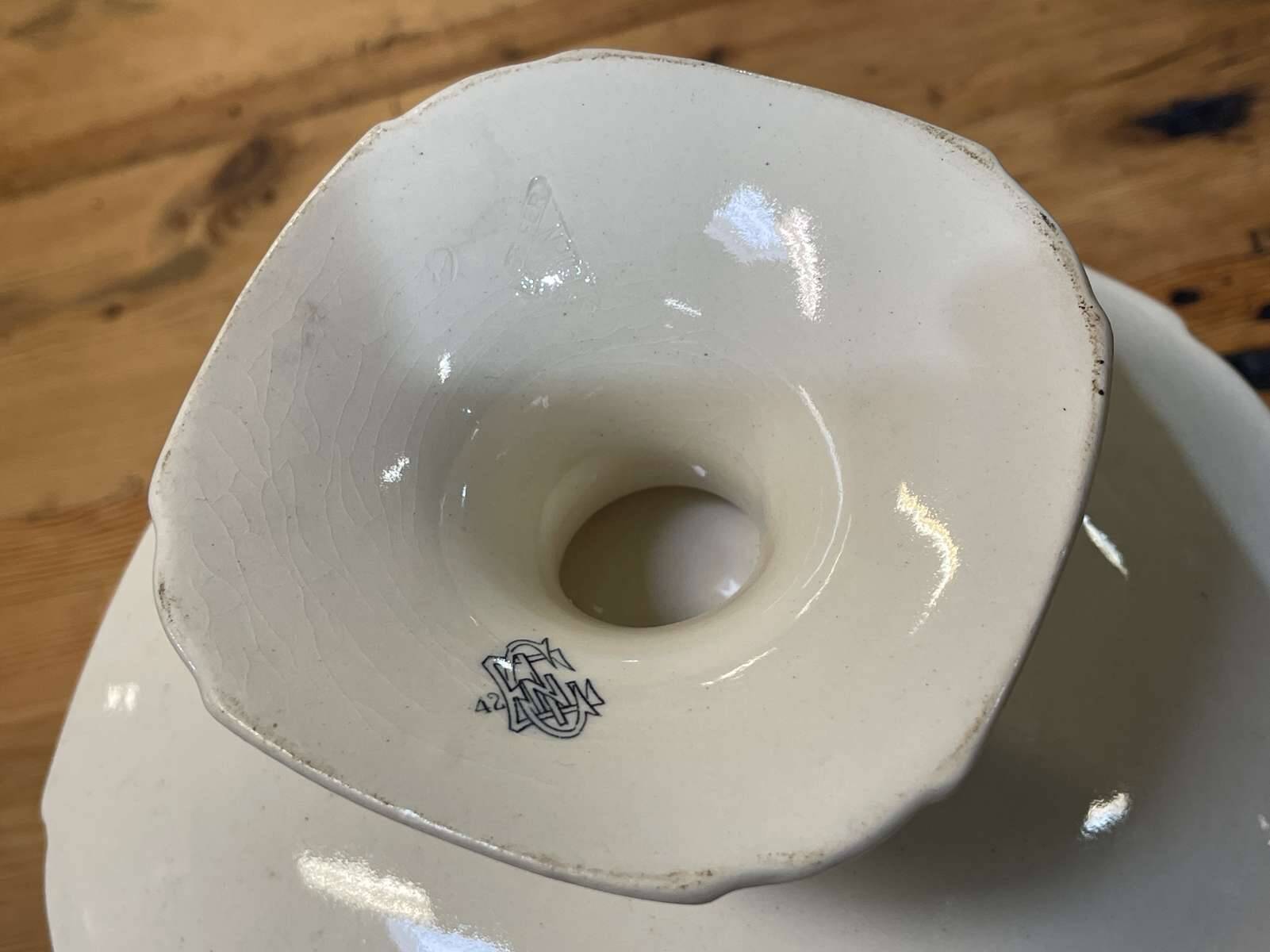 Gien earthenware fruit bowl with Mascaron decoration - early 20th century