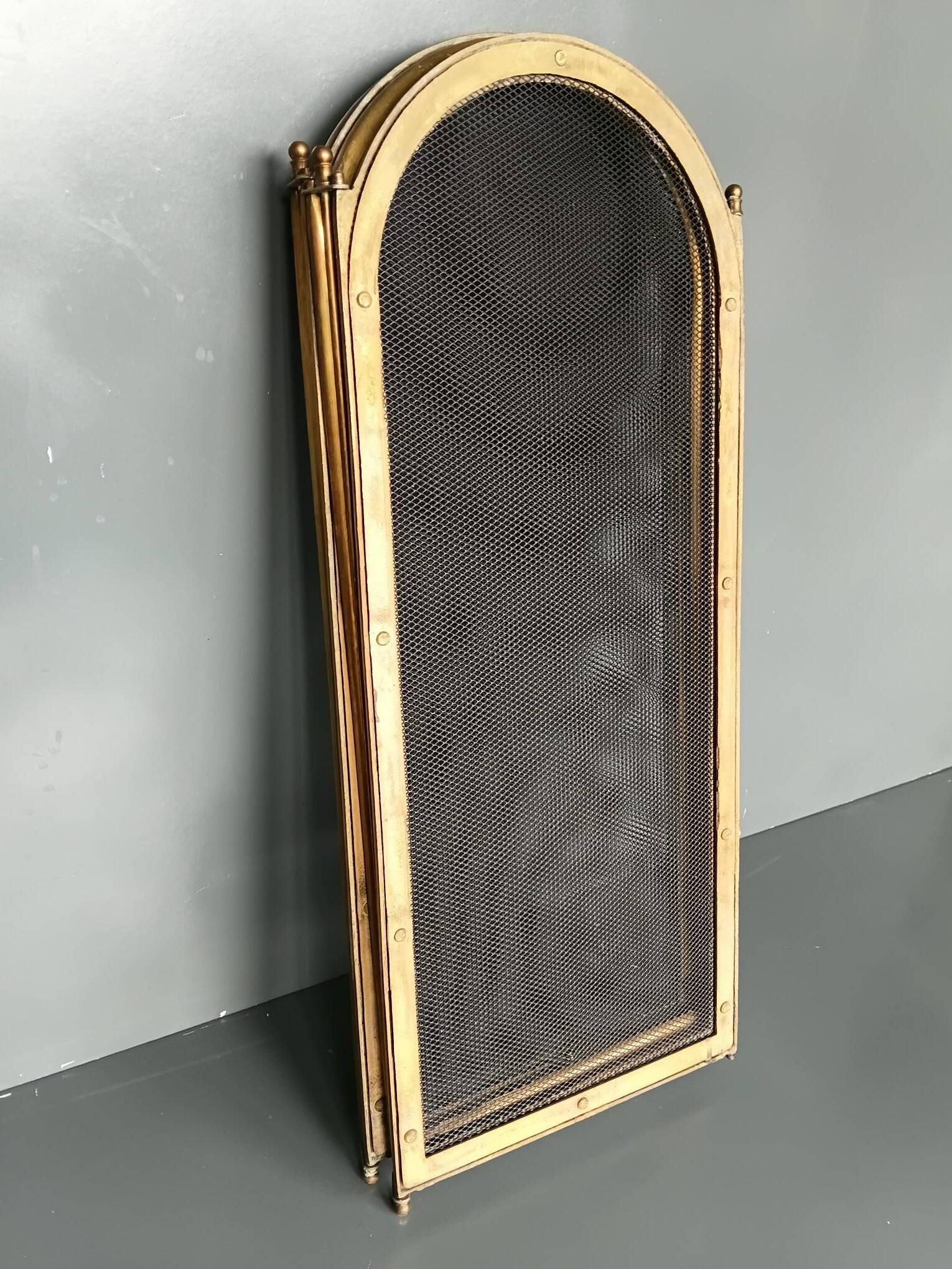 1920s brass fire screen with splash protection