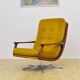 Fauteuil pivotant en velours, années 1970