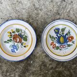 Set of 2 plates with floral motif