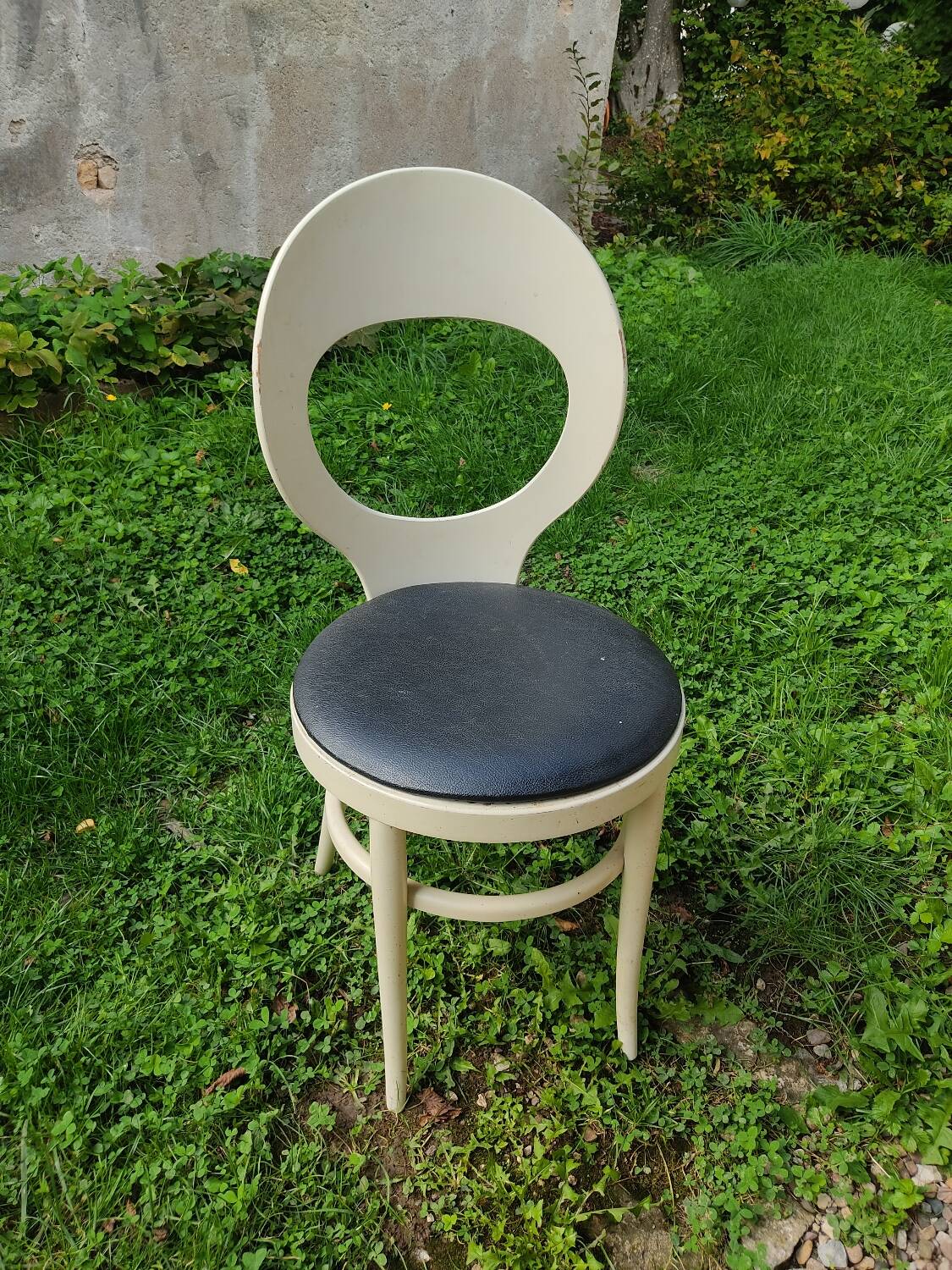 Baumann seagull chair