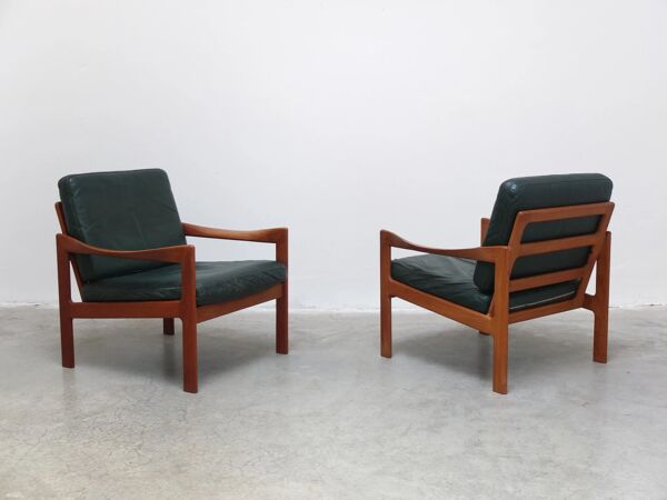 Paire de fauteuils danois par Illum Wikkelsø pour Niels Eilersen, années 1960.