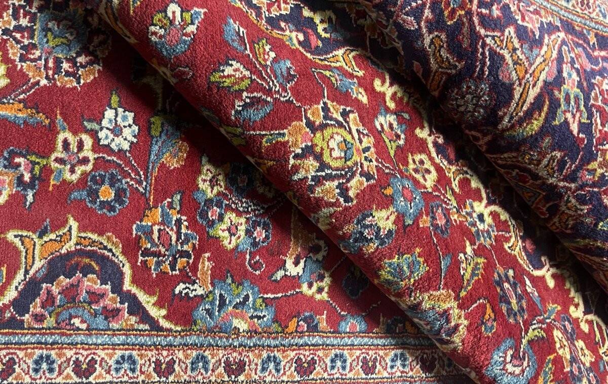 Persian Oriental carpet Iran: Kashan 300x200 metres
