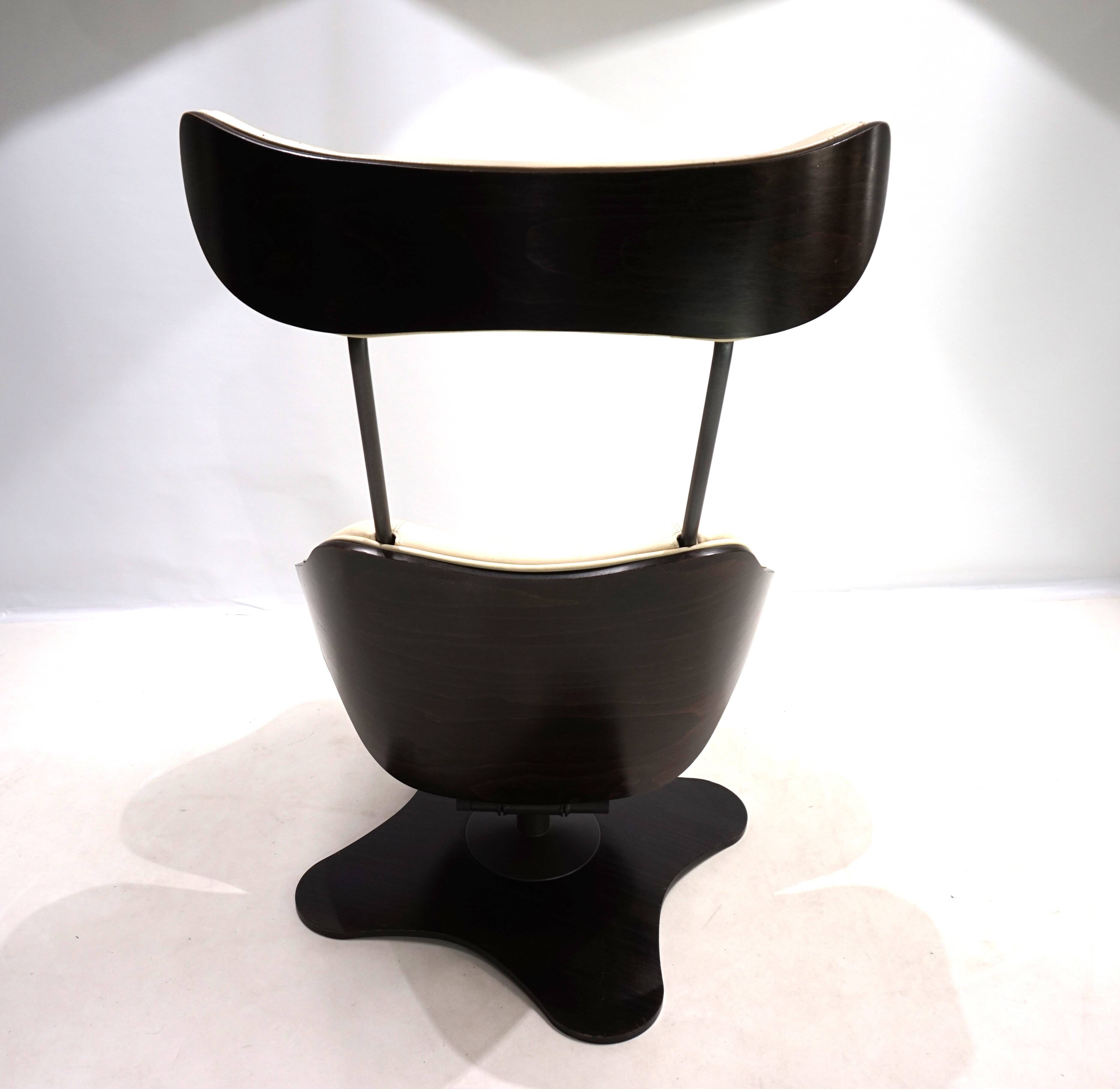 Stokke Varier Tok leather armchair with ottoman by Toshiyuki Kita, 1990