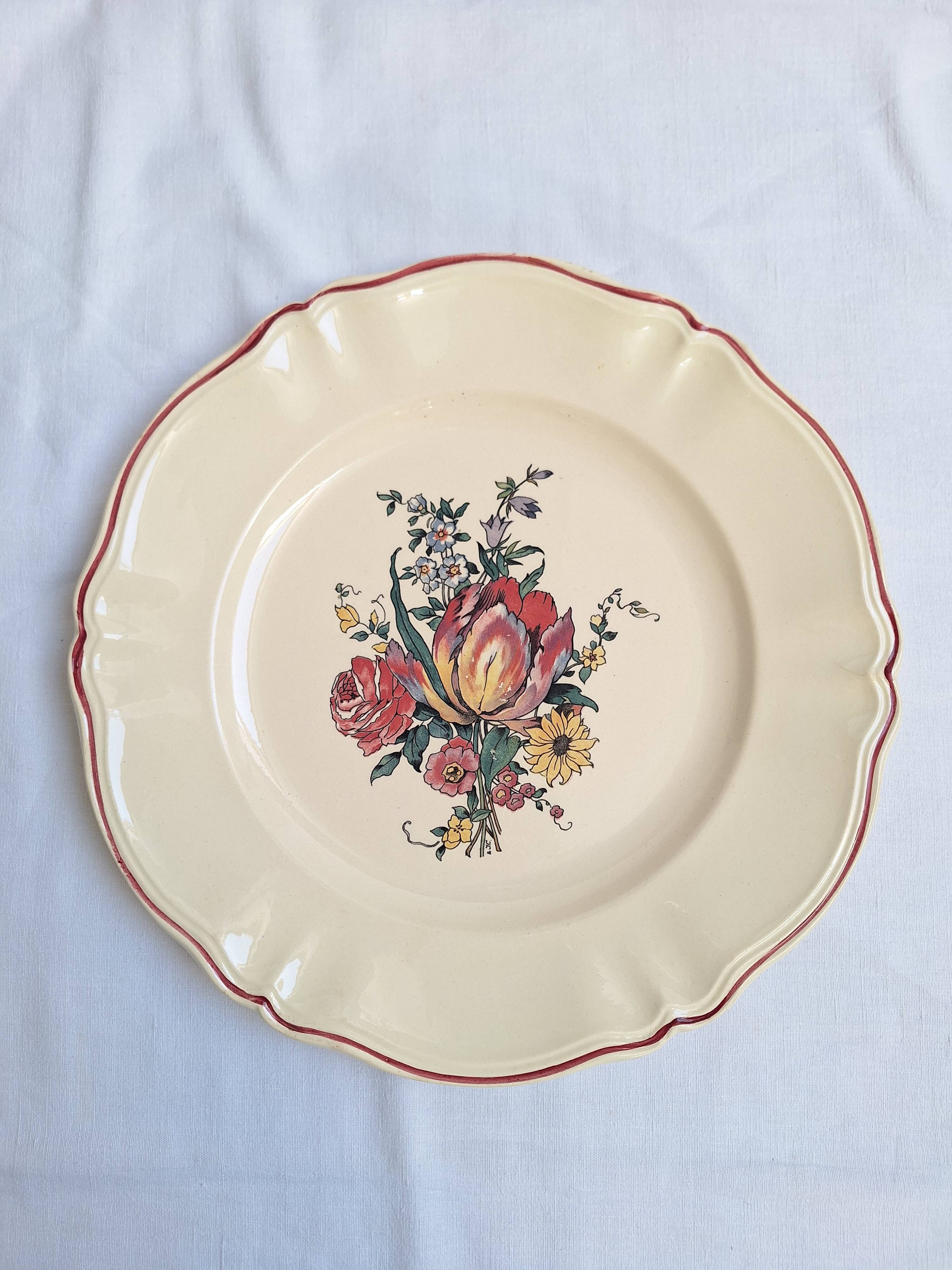 Large round dish Digoin Sarreguemines Model Lorraine
