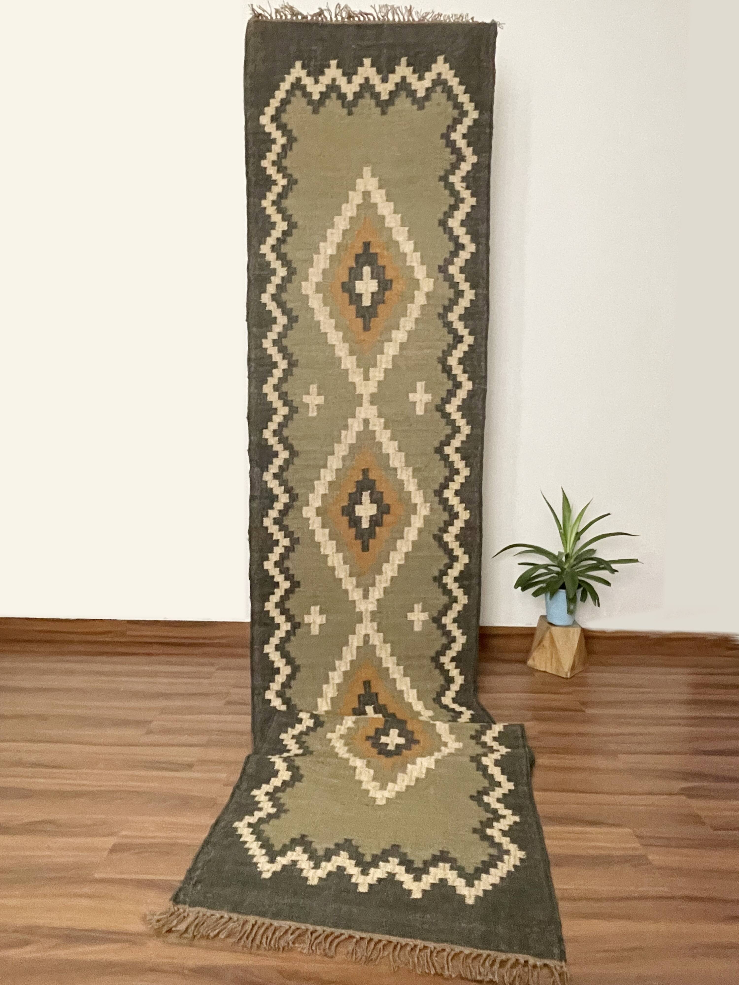 Jute handwoven kilim runner dhurrie rug, 90 x 240 cm handmade