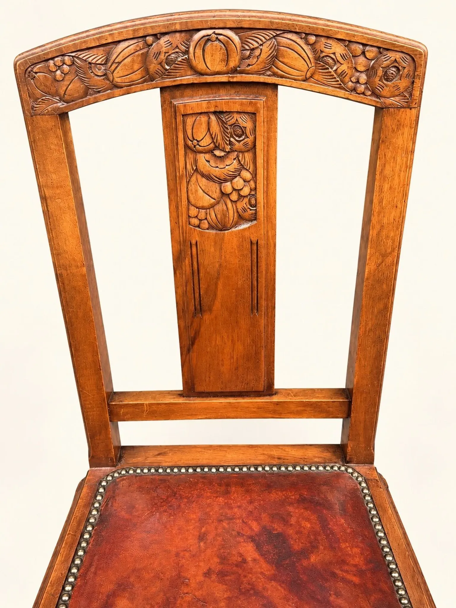5 Art Deco Chairs in Carved Walnut, Upholstered with Studded Leather – 1920s