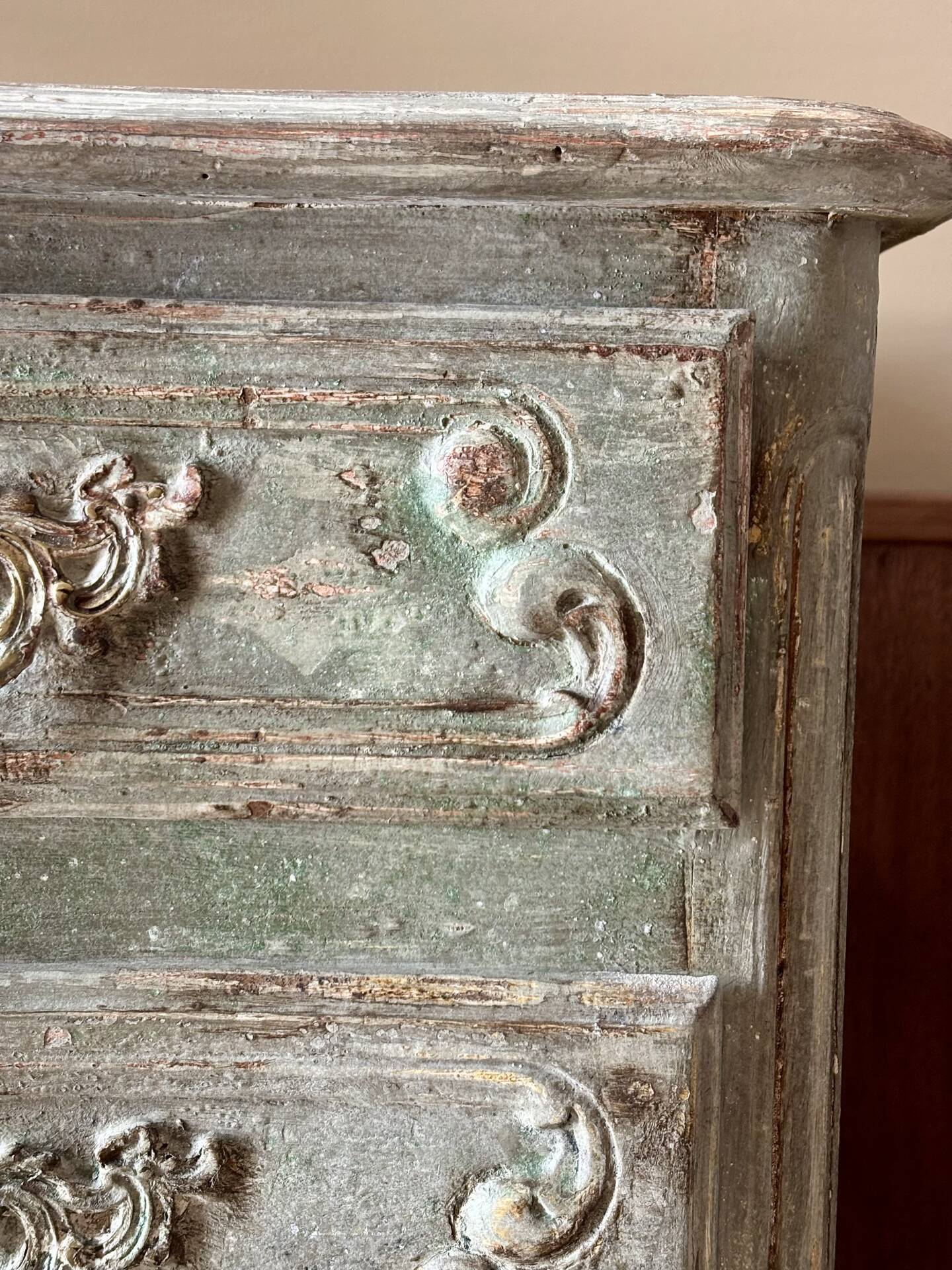 Louis XV style commode with traditional patina