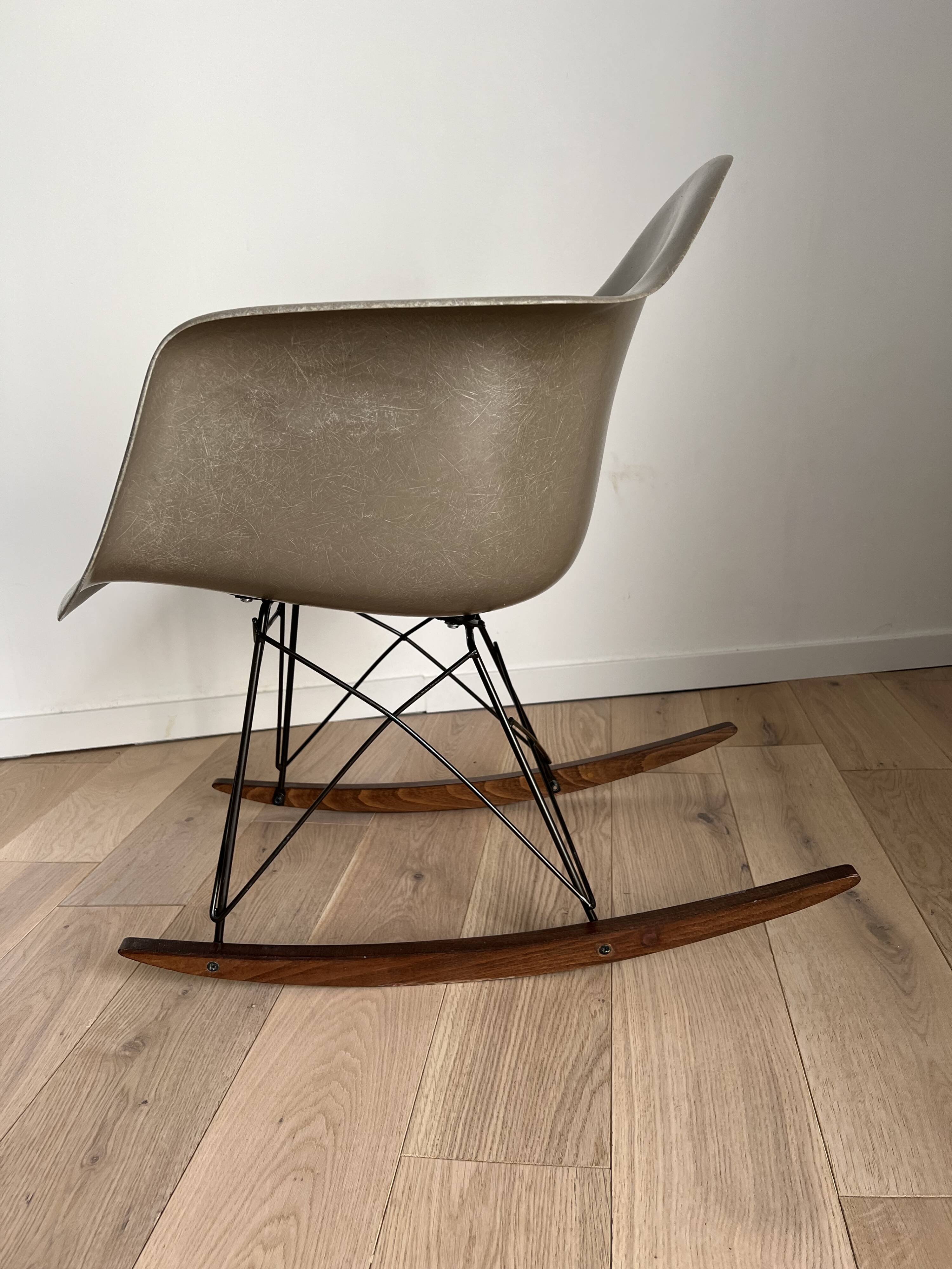 RAR Rocking chair CHARLES ET RAY EAMES Herman Miller US edit 50s design