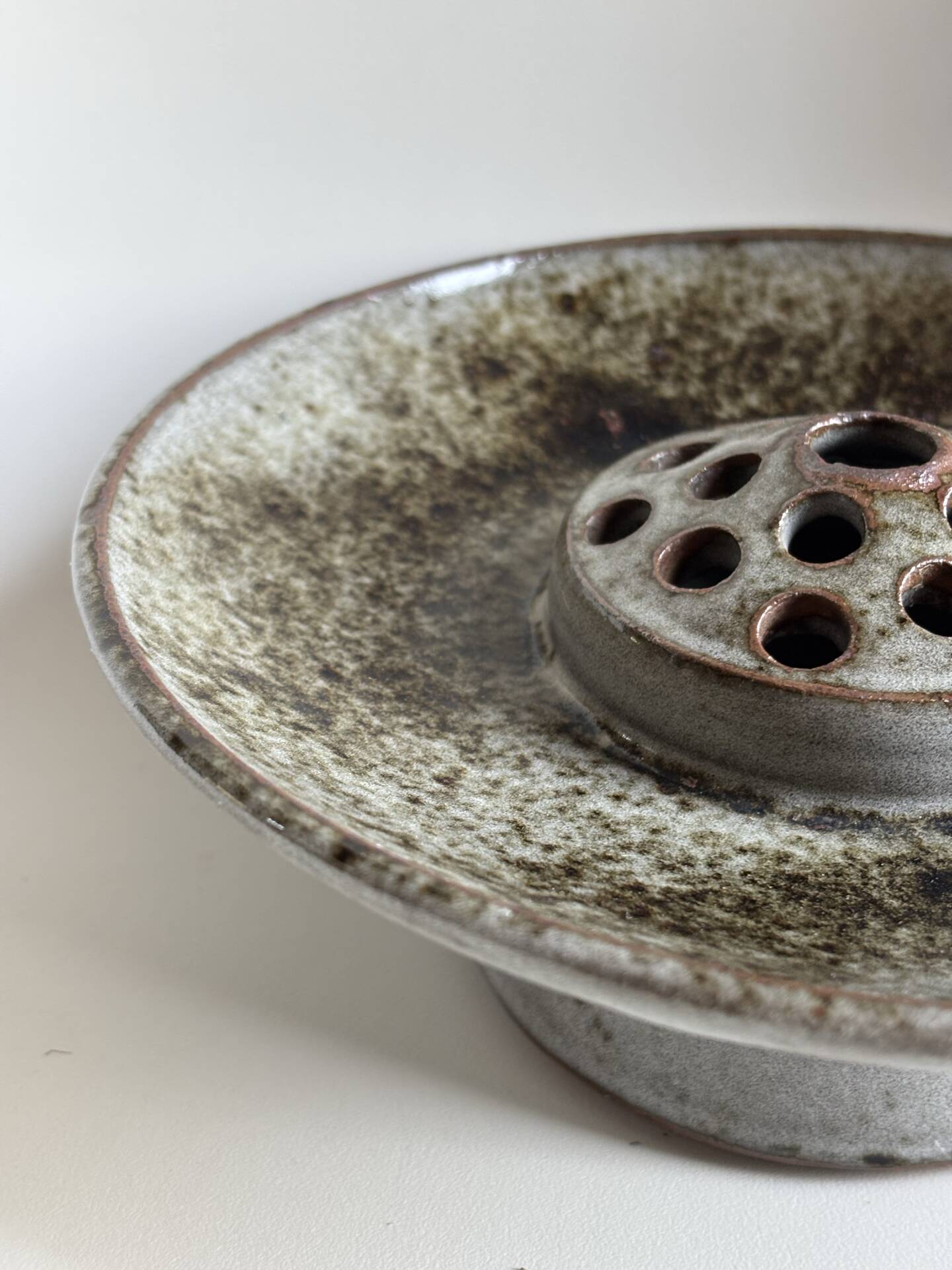 Ceramic flower vase by Chantal and Thierry Robert