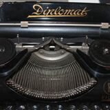 Machine à écrire Diplomat Filia vintage 40's