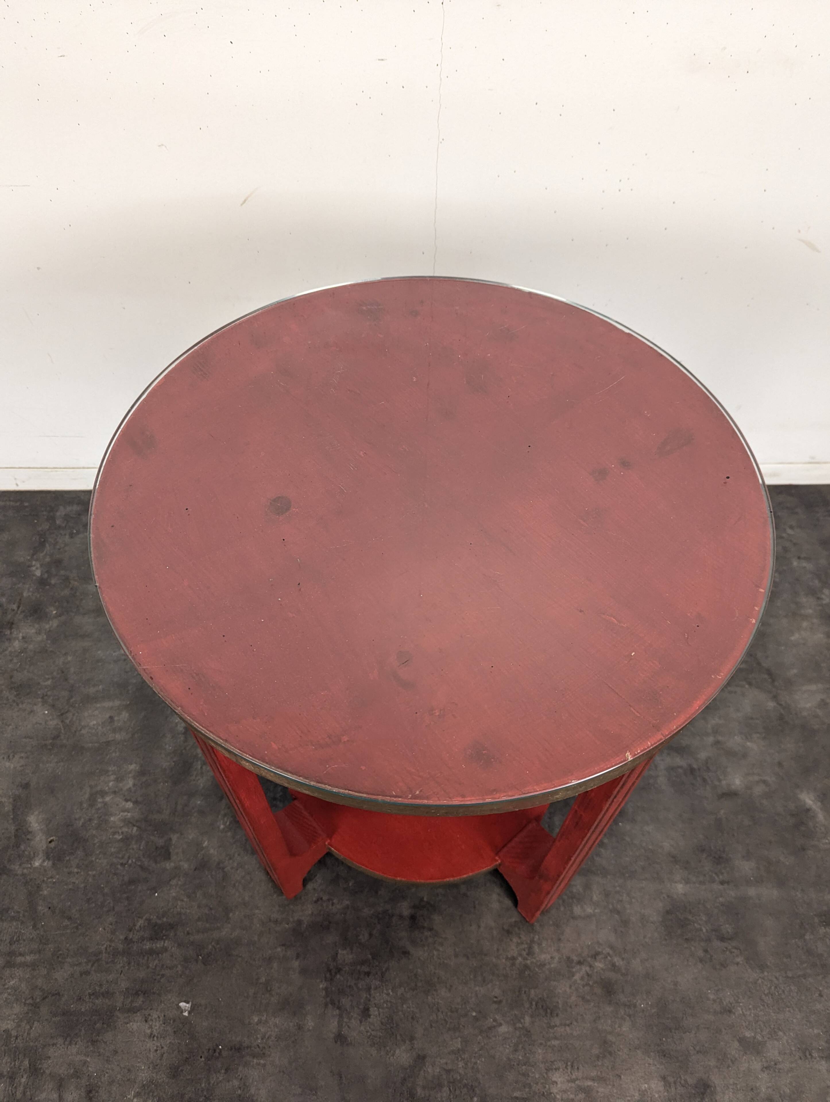 Guéridon Art Déco laqué rouge plateau verre