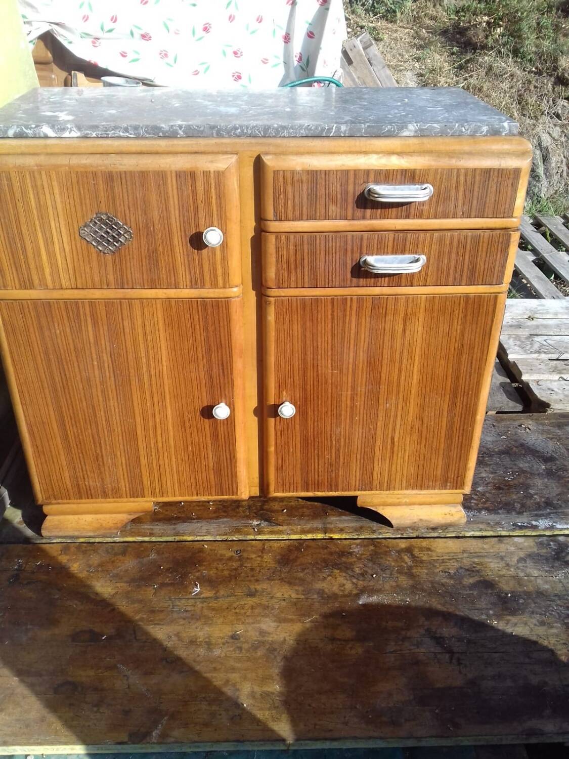 Mado buffet, marble top