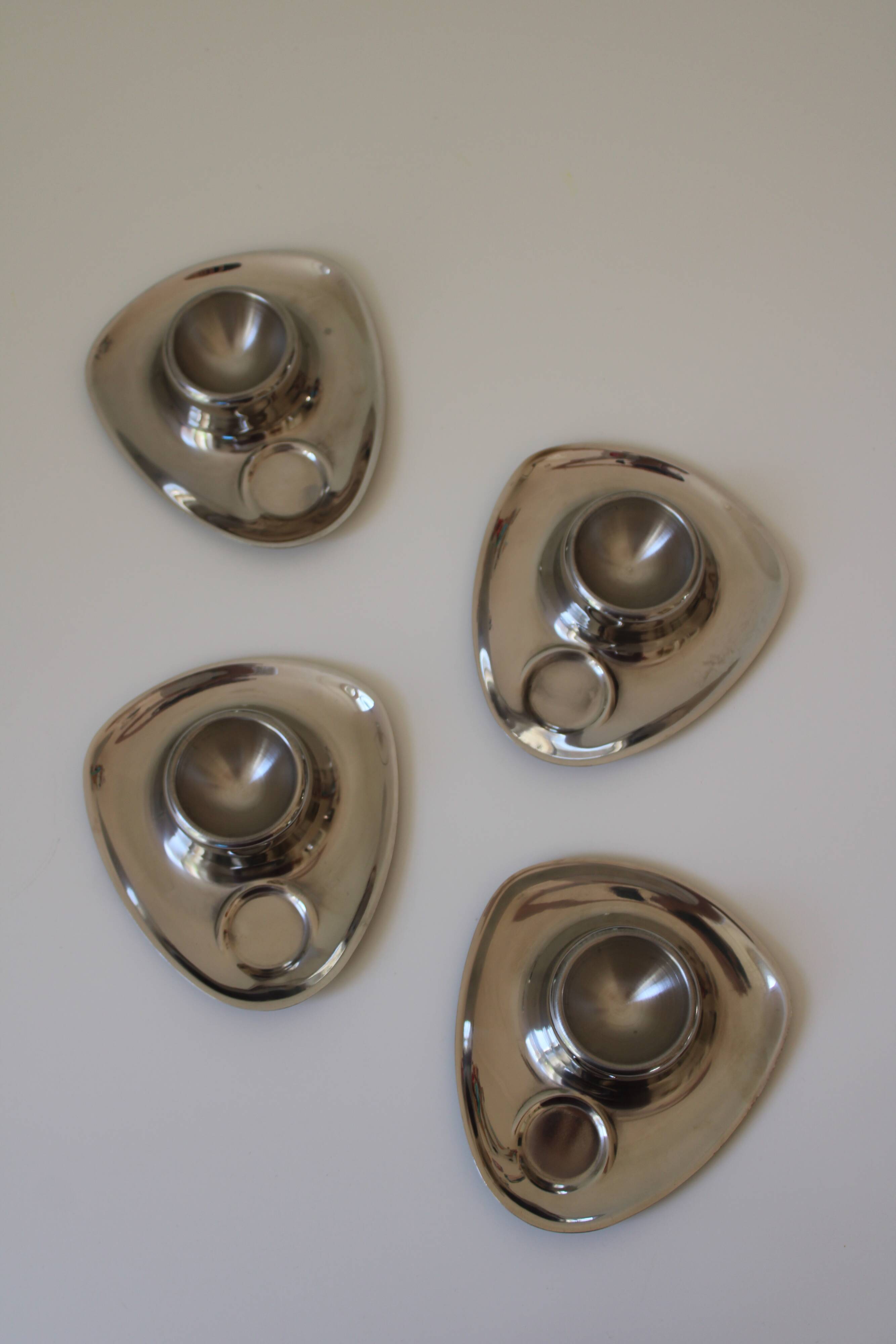 4 stainless steel space age vintage egg cups
