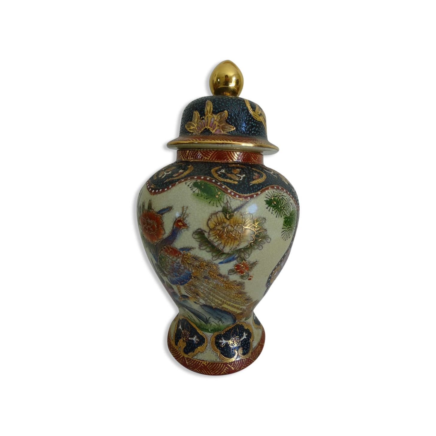 Satsuma vase in porcelain, Japan. Limited edition