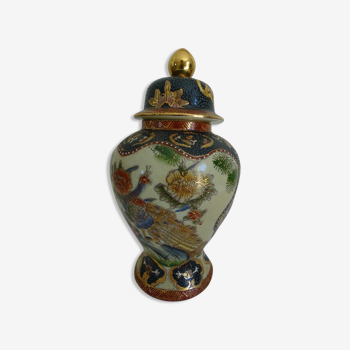 Satsuma vase in porcelain, Japan. Limited edition