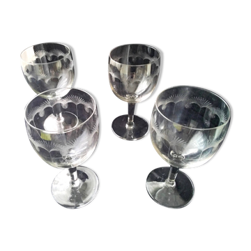 4 verres à pied anciens décor meulé