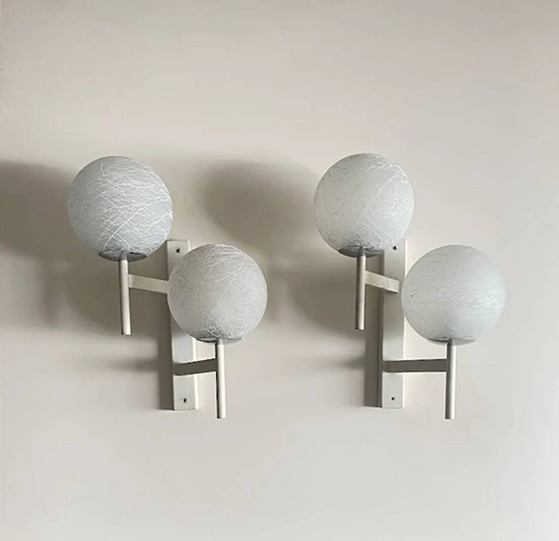 Mid-Century Modern double globe wall light in cracked opaline glass, Switzerland 1960s
