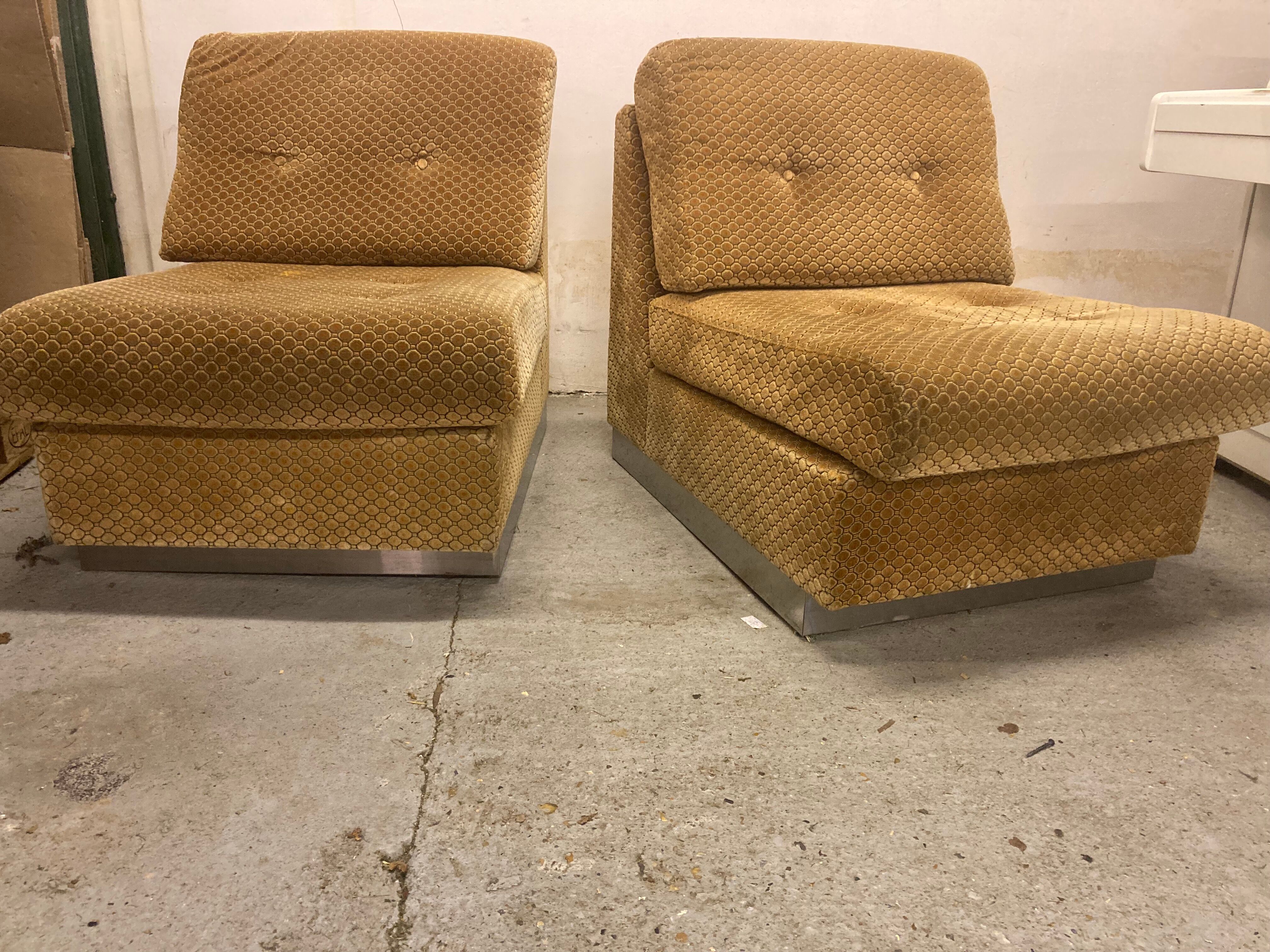 Pair of chauffeuses by Pierre Folie, éditions Jacques Charpentier 70's