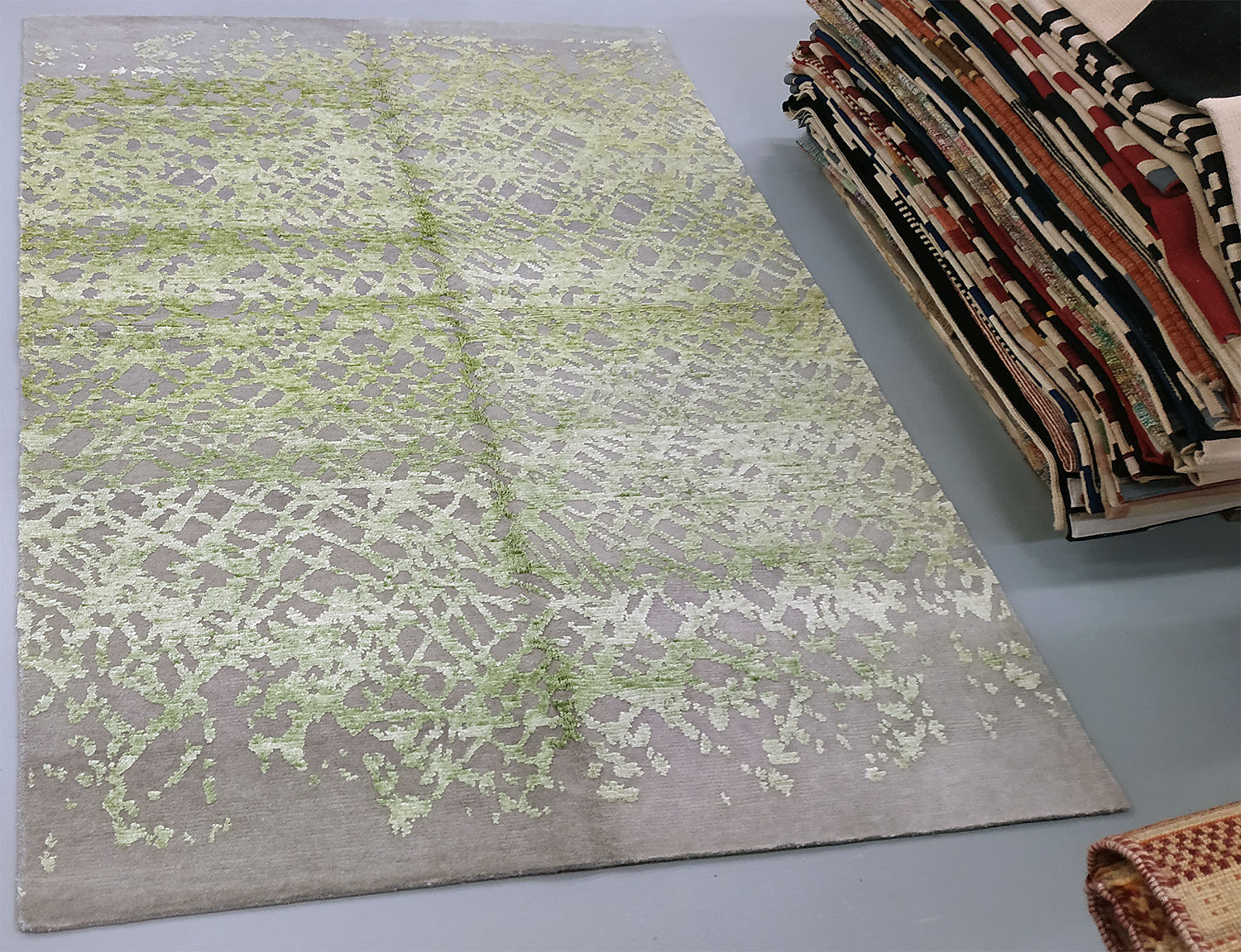 Oriental carpet "modern"  240x170cm