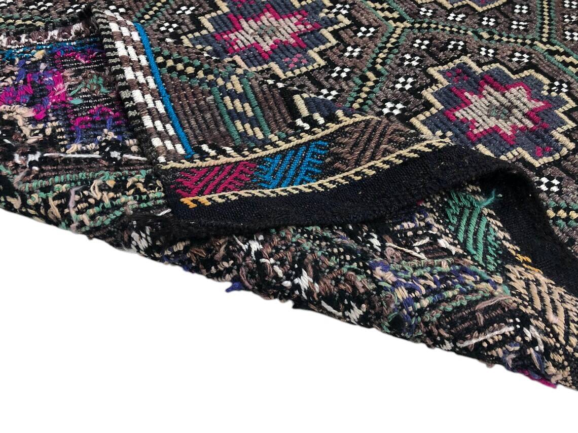 Neutral Oushak Geometric Kilim Rug