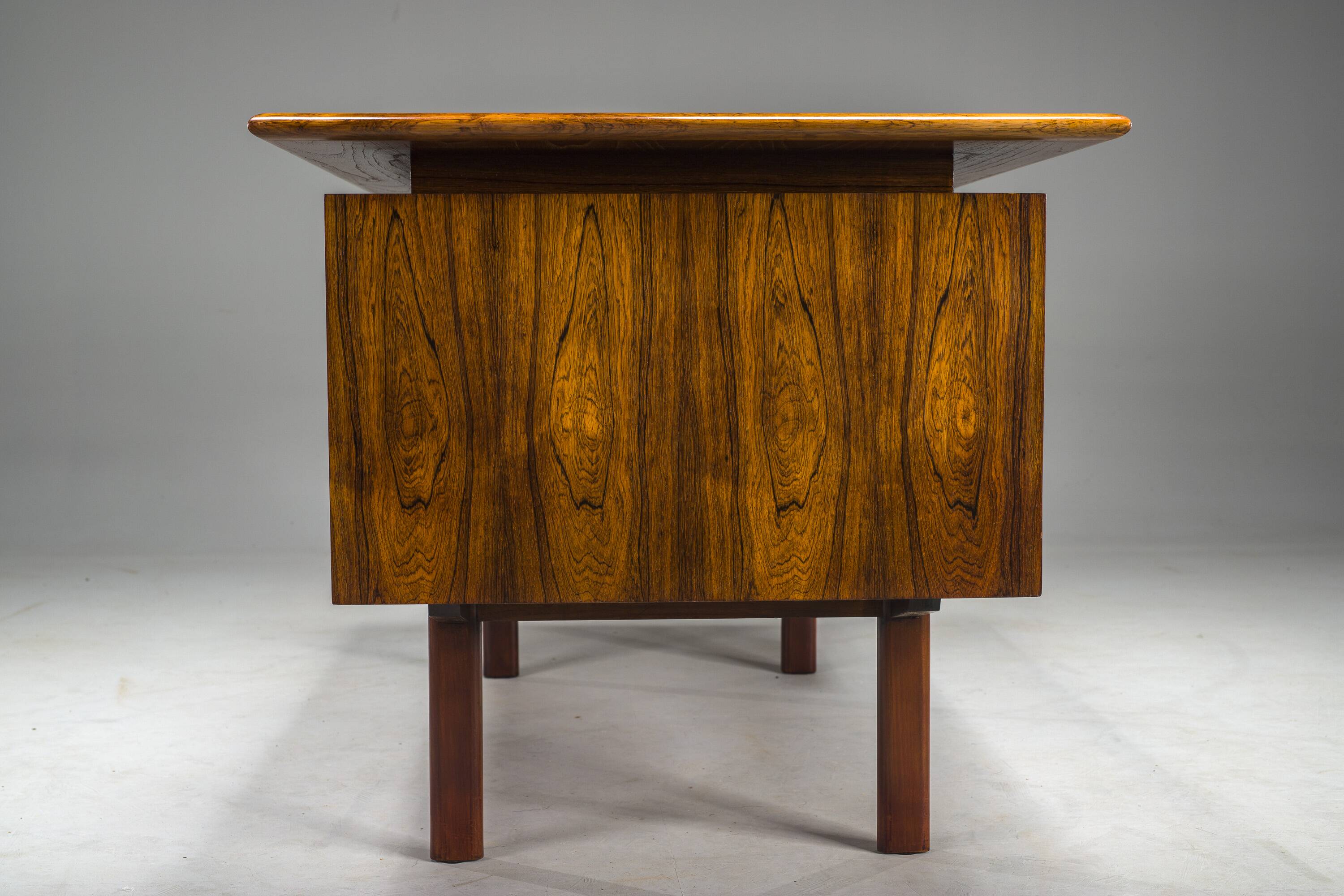 Bureau en palissandre, 1960