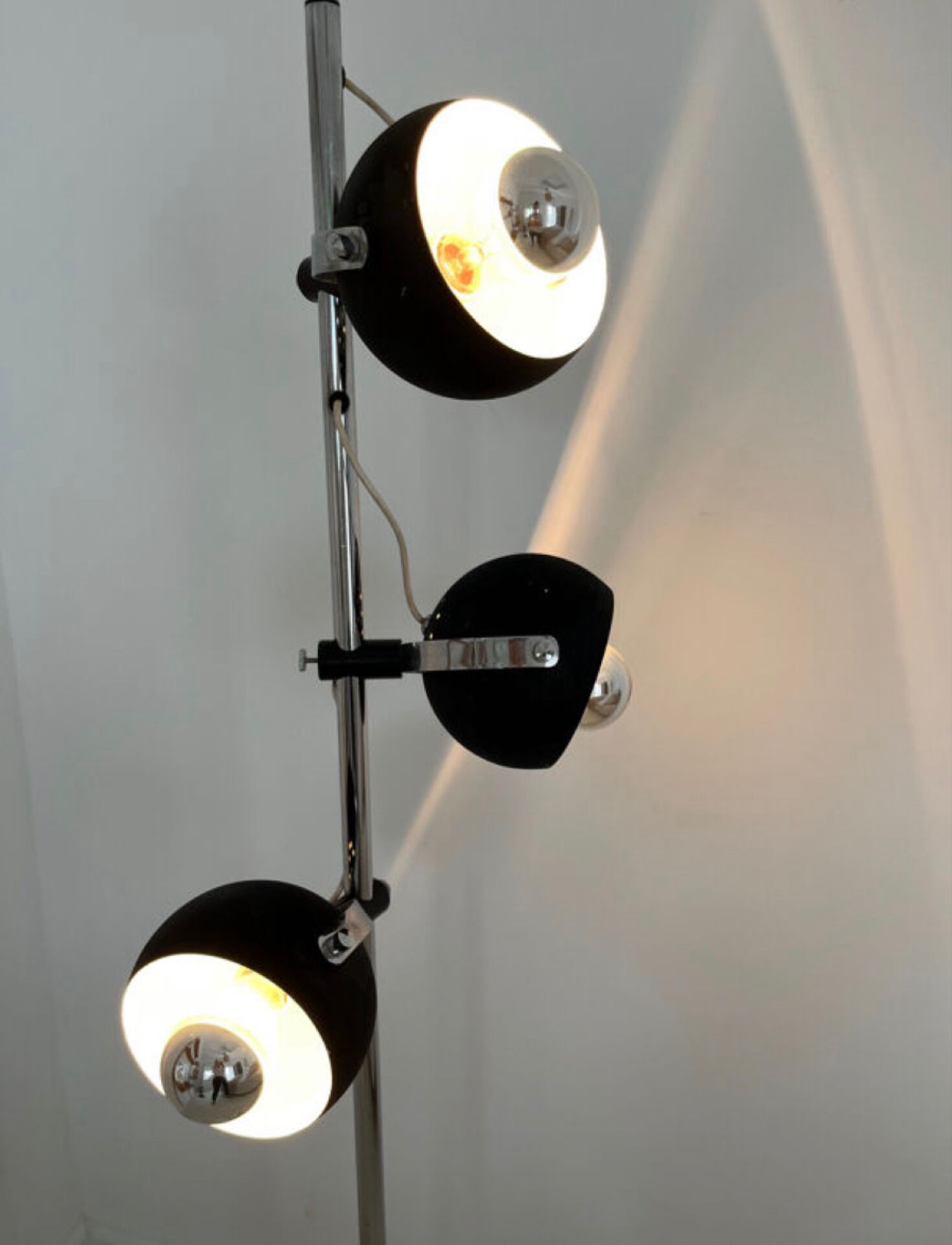 Vintage 3-ball lamps from the 70s.