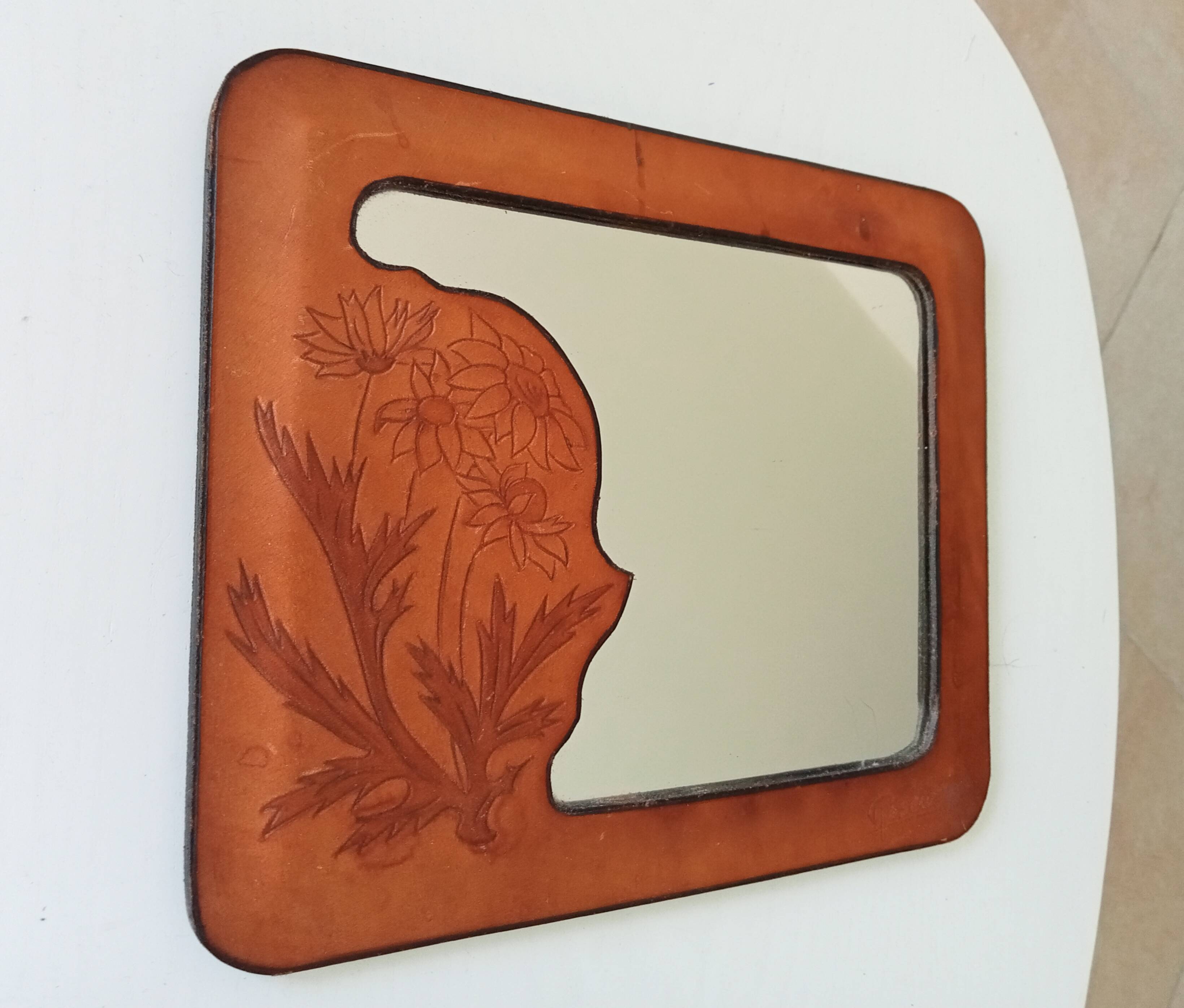 Vintage 70s mirror in wood and leather