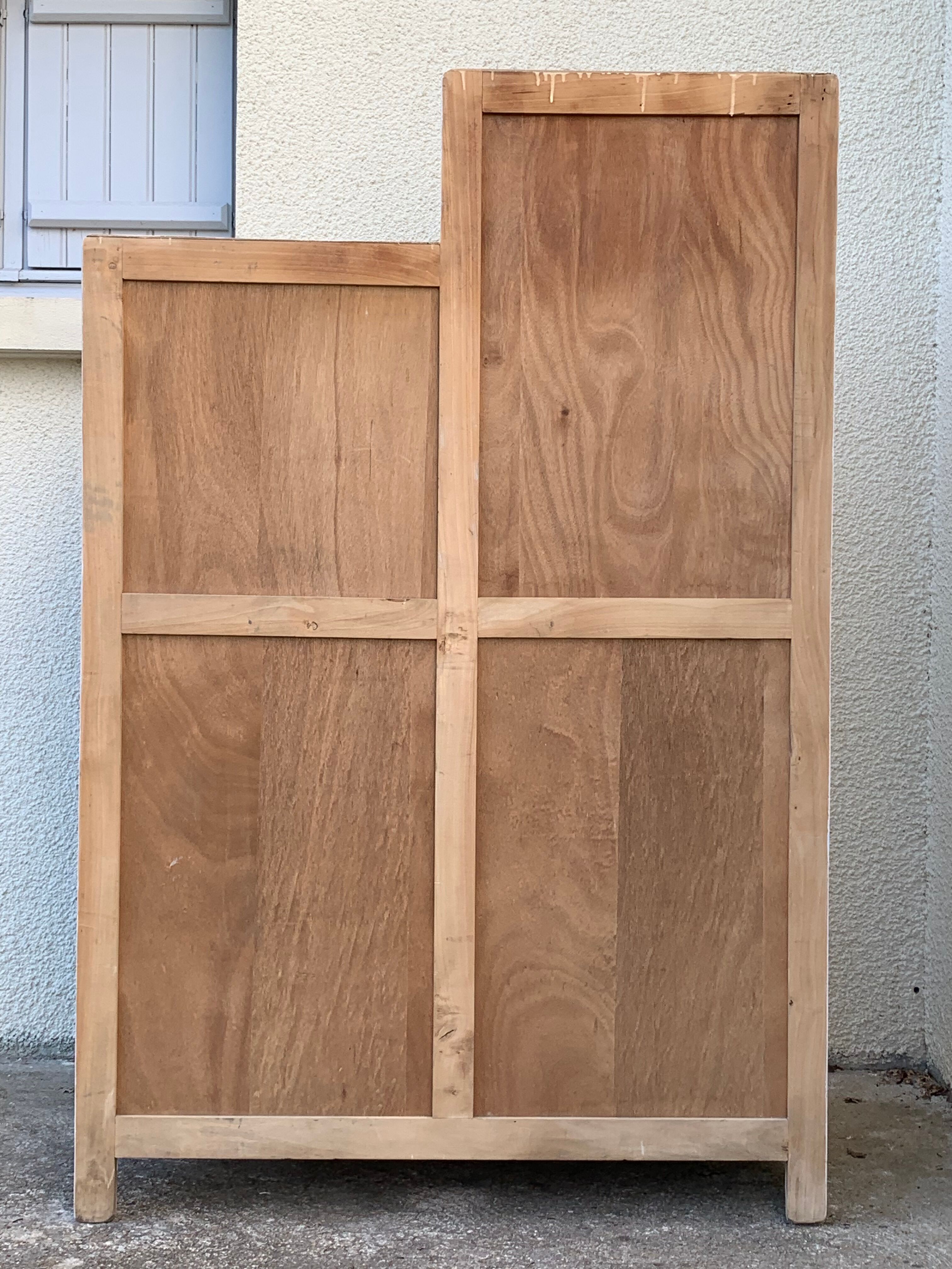 Asymmetrical Parisian wardrobe 1940