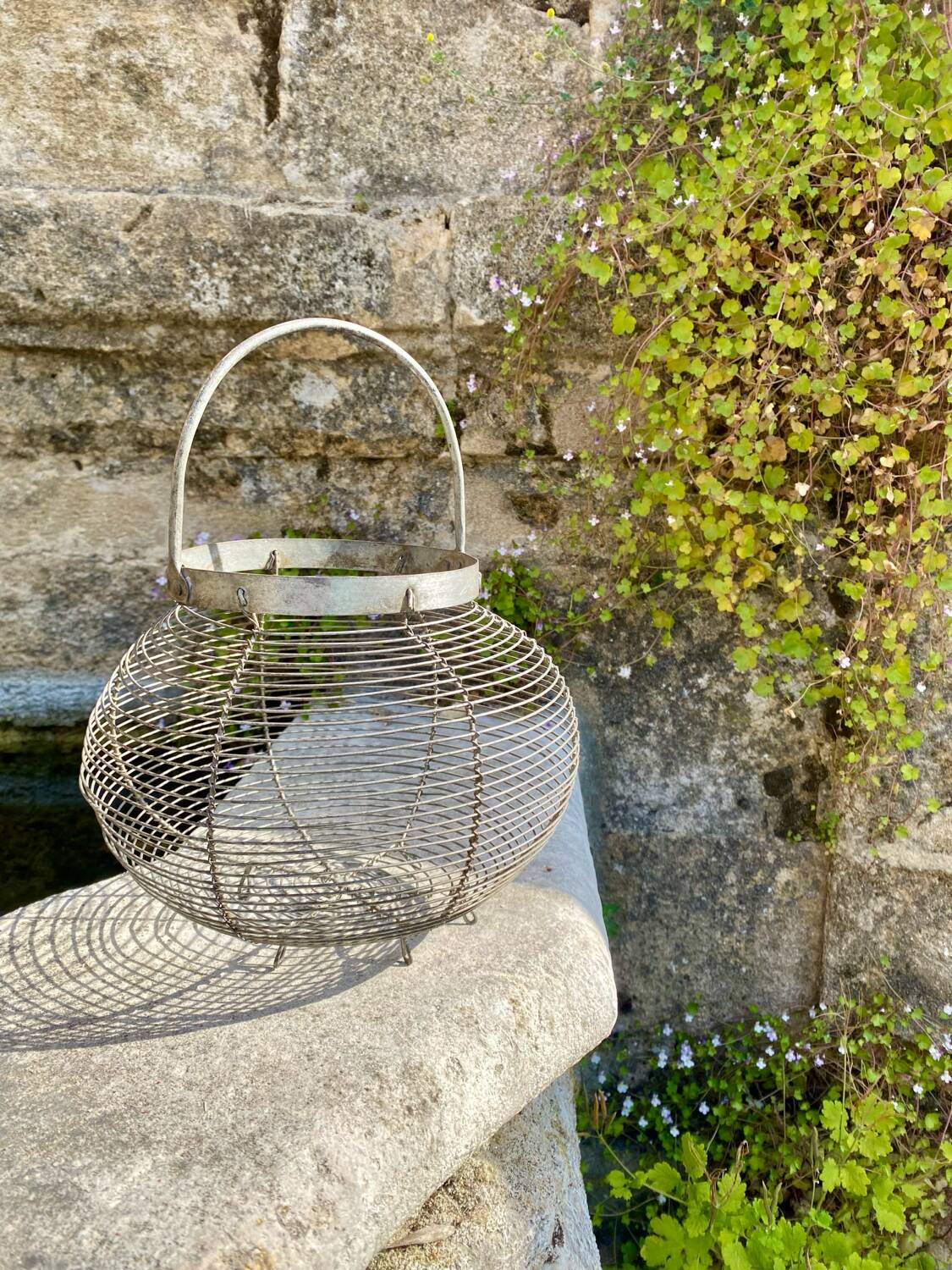 Vintage salad basket