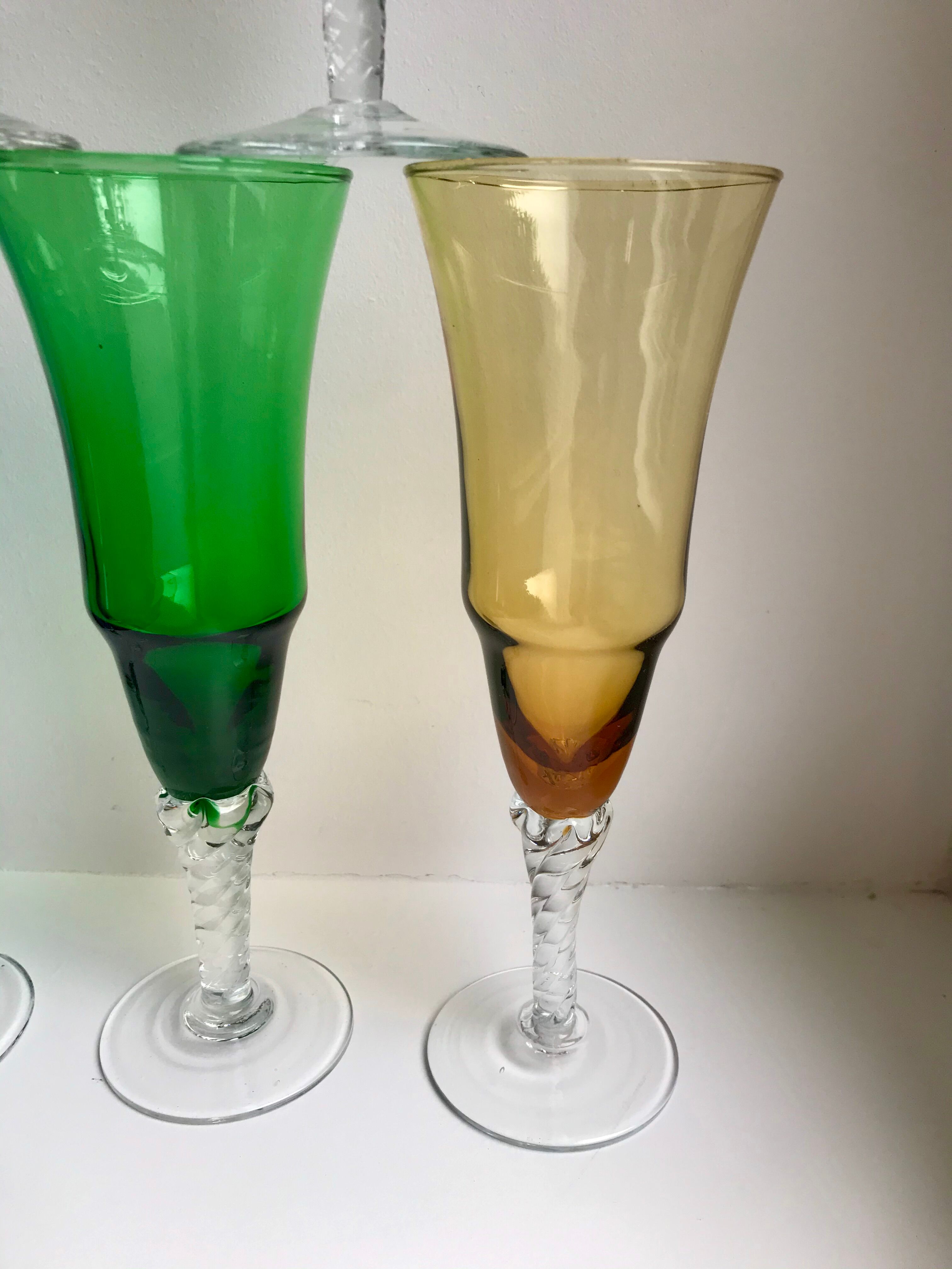 Set of 5 colorful champagne flutes feet worked 60-70s